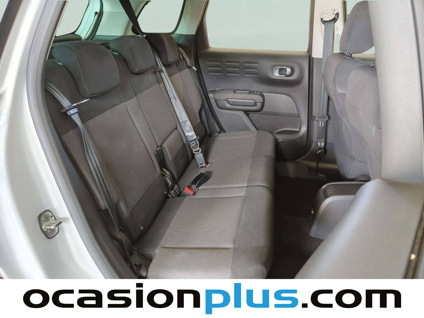 Foto Citroën C3 Aircross Citroen C3 Aircross PureTech 130 Shine Pack EAT6 (131 CV)