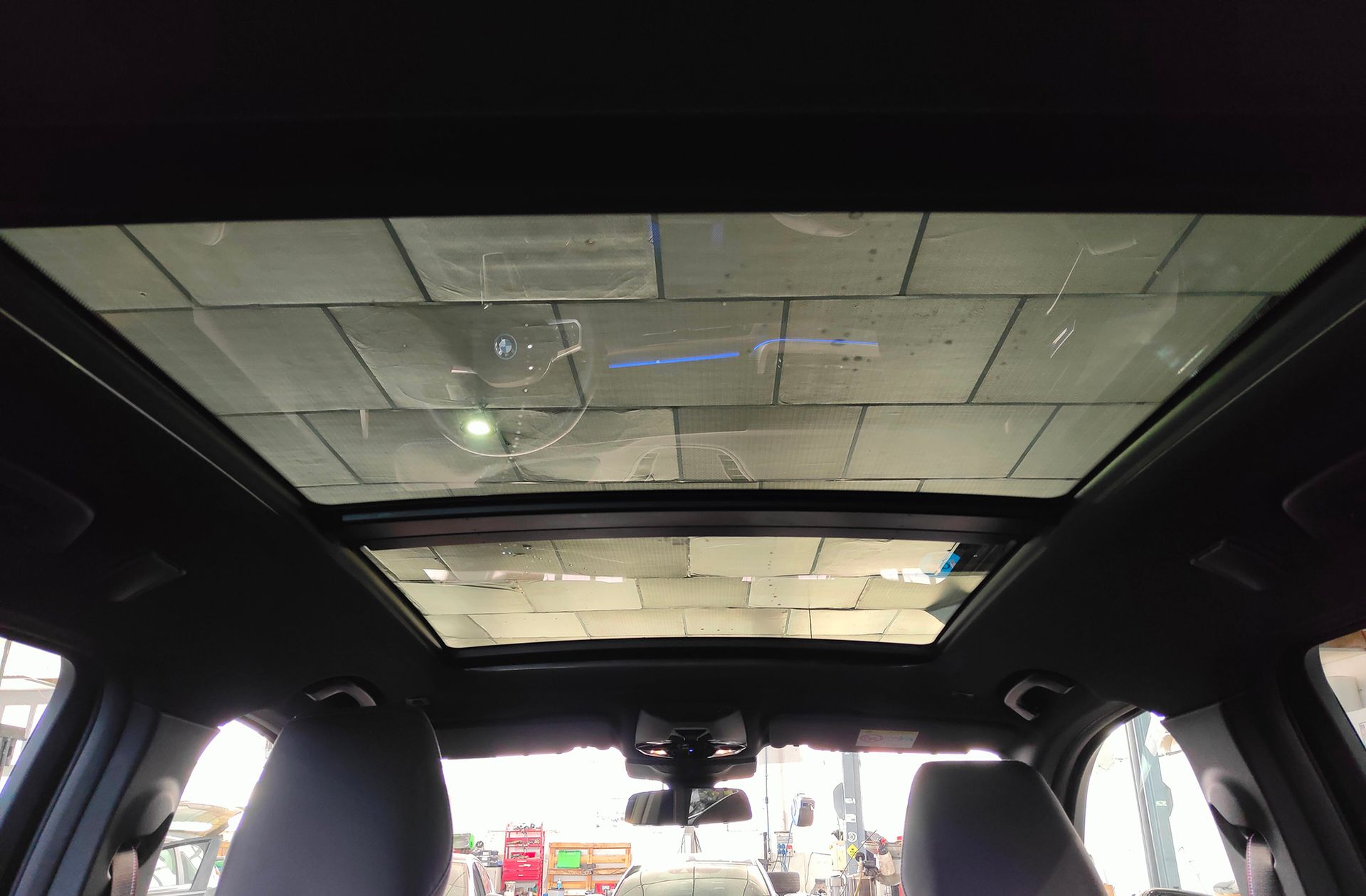 BMW iX1 eDrive20 - foto 6