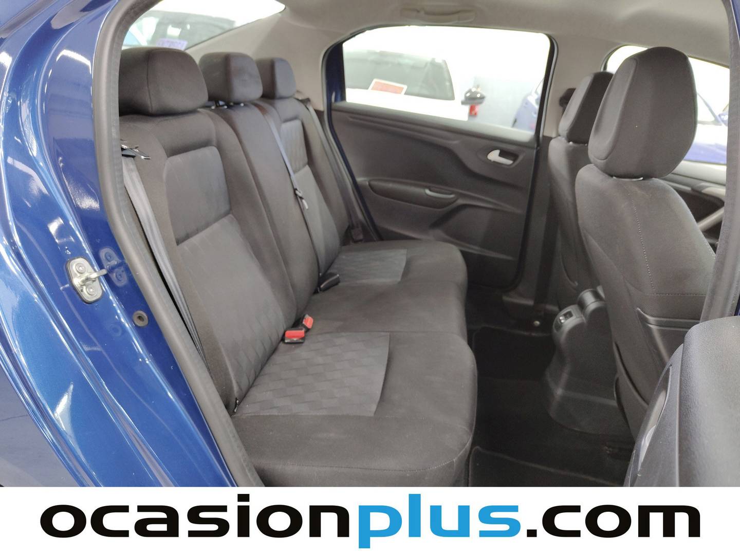 Foto Citroën C-Elysée Citroen C-Elysee BlueHDi 100 Shine (102 CV)