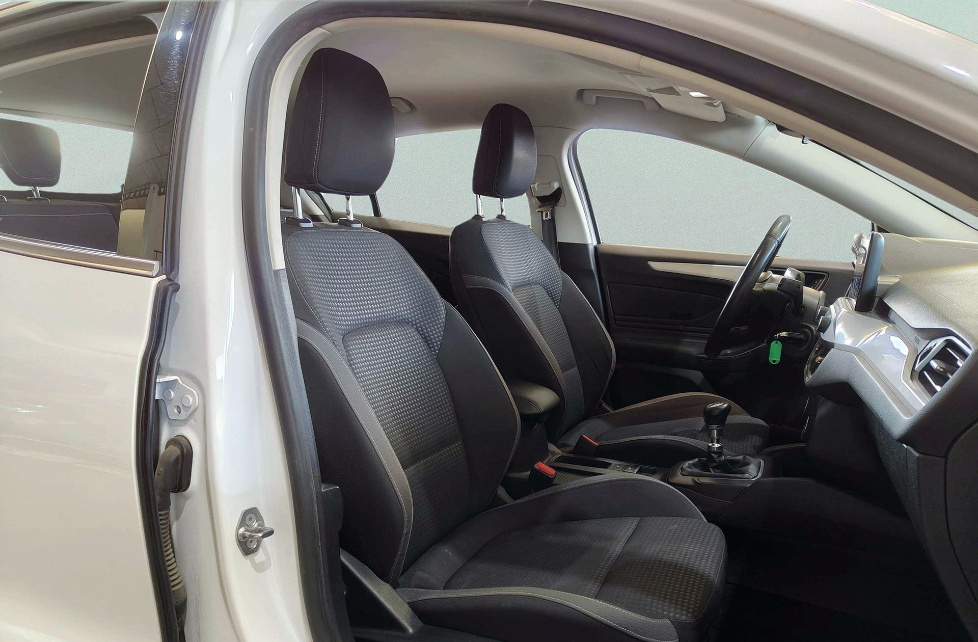 Ford Focus 1.5 EcoBlue Trend Edition - foto 14