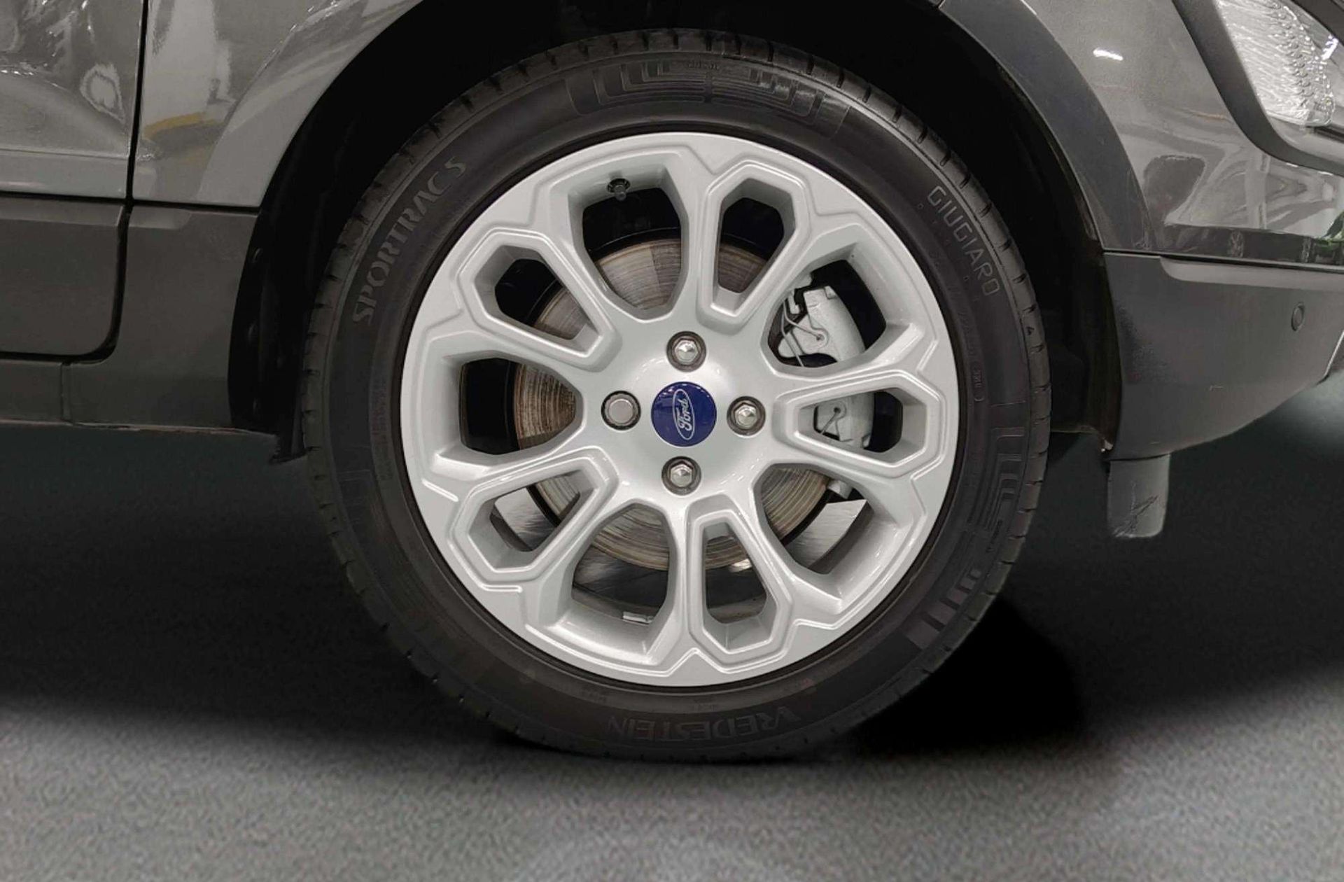 Ford EcoSport 1.0T EcoBoost Titanium - foto 37