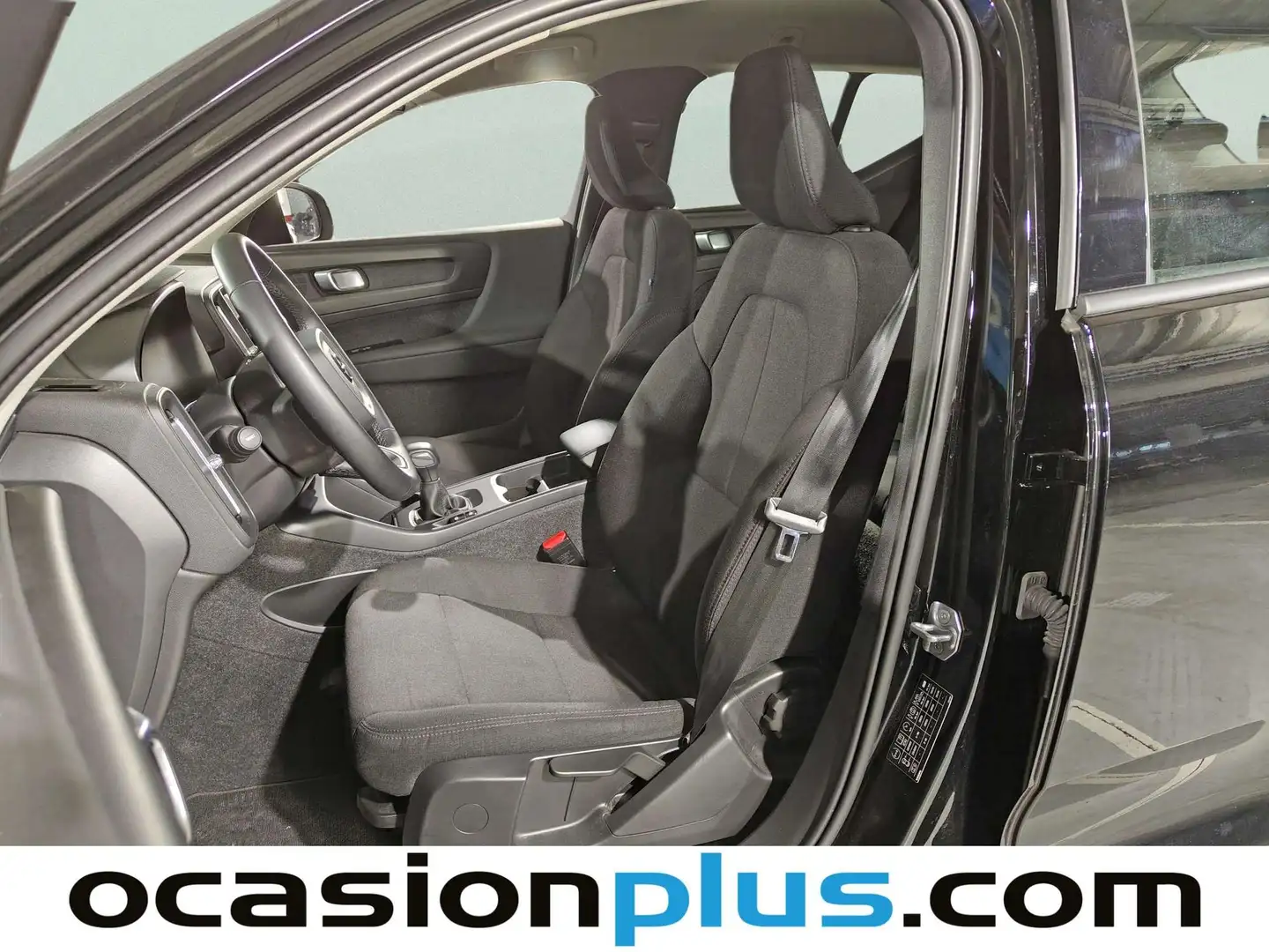 Foto Volvo XC40 Volvo XC40 T2 Momentum Core (129 CV)