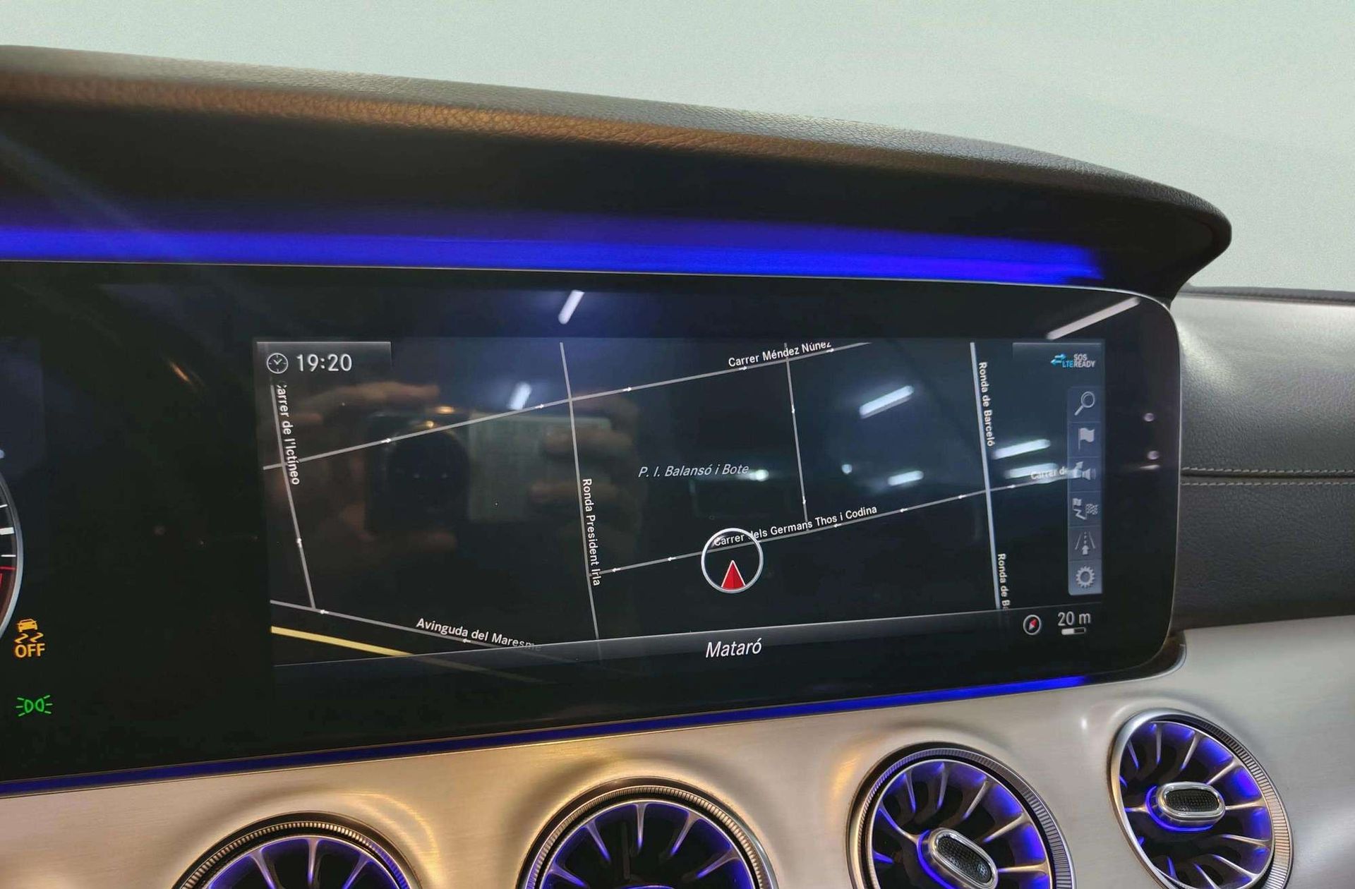 Mercedes-Benz Clase E 220 d Cabrio Pack AMG - foto 11