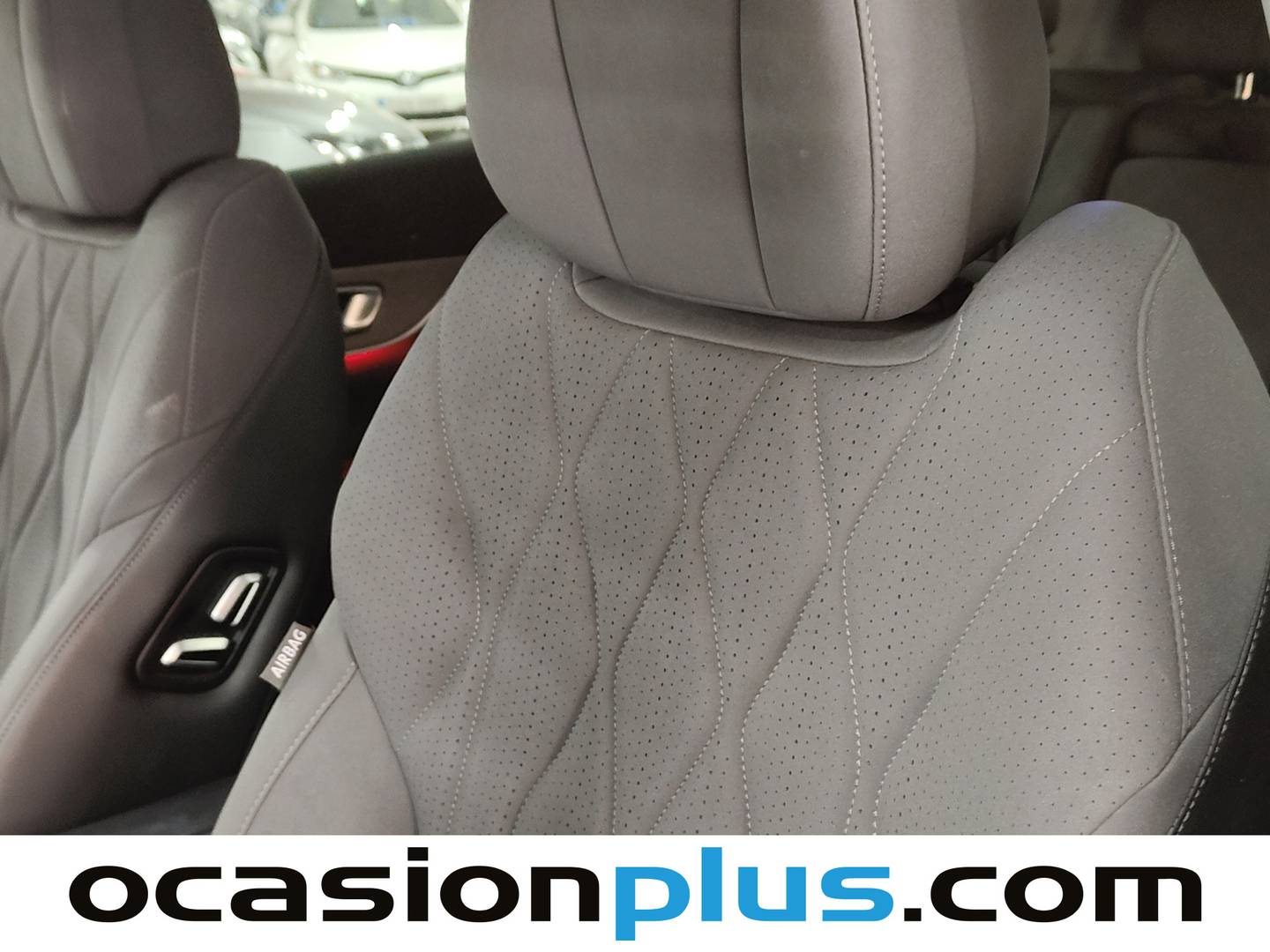 Extras y acabados del EBRO S800 EBRO S800 1.6 TGDI Premium DCT (147 CV) 7 Plazas