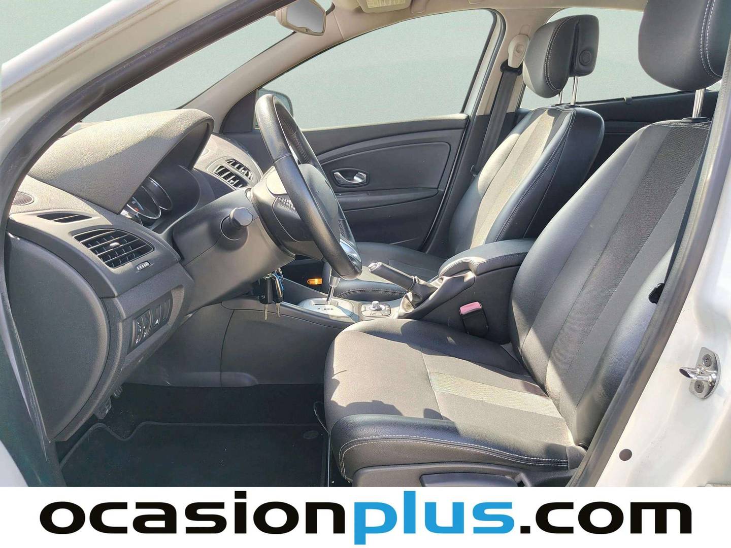 Foto asientos delanteros Renault Fluence Renault Fluence Z.E. Dynamique (95 CV)