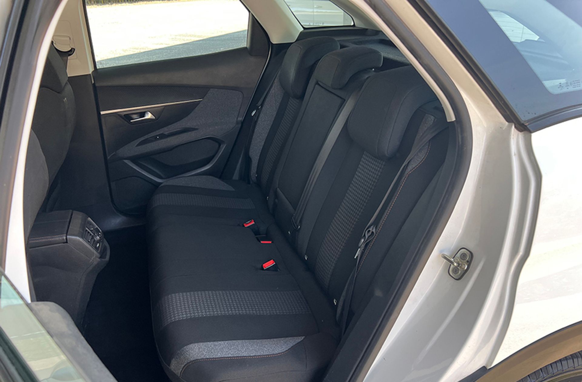 Peugeot 3008 2.0 HDi Active FAP - foto 12