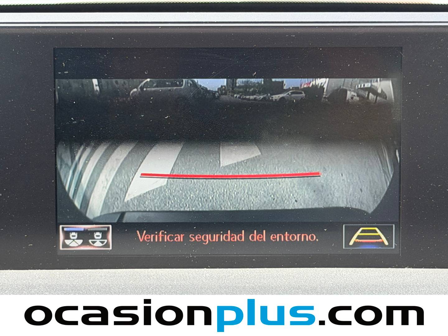 Equipamiento del Lexus UX Lexus UX 250h Business Navigation 2WD (184 CV)