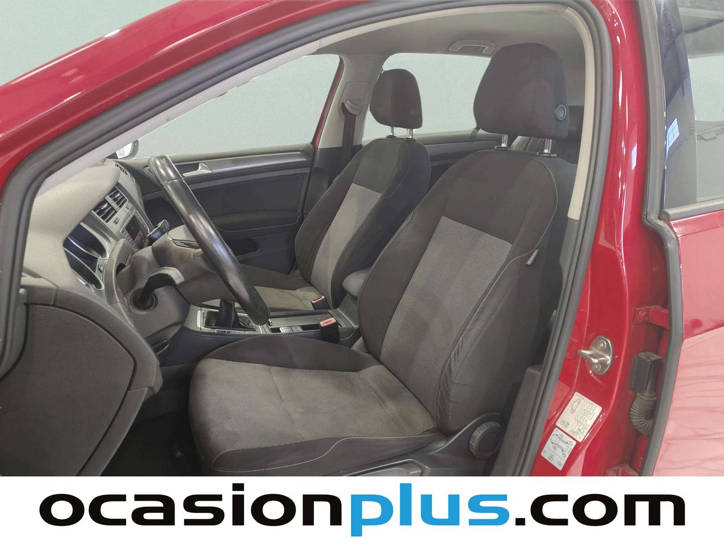 Foto asientos delanteros Volkswagen Golf Volkswagen Golf Business 1.6 TDI BMT (110 CV)