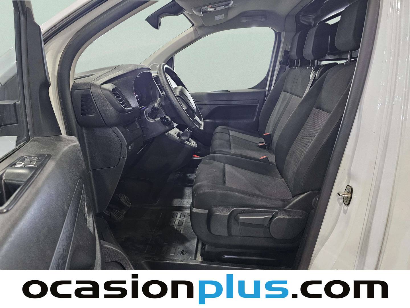 Foto asientos delanteros Peugeot Expert Peugeot Expert Furgon BlueHDi 100 Standard  (102 CV)