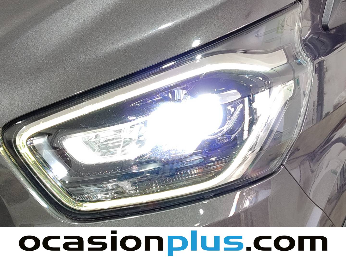 Extras del Ford Tourneo Custom Ford Tourneo Custom 2.0 Ecoblue Hybrid L2 Titanium (185 CV) 8 Plazas