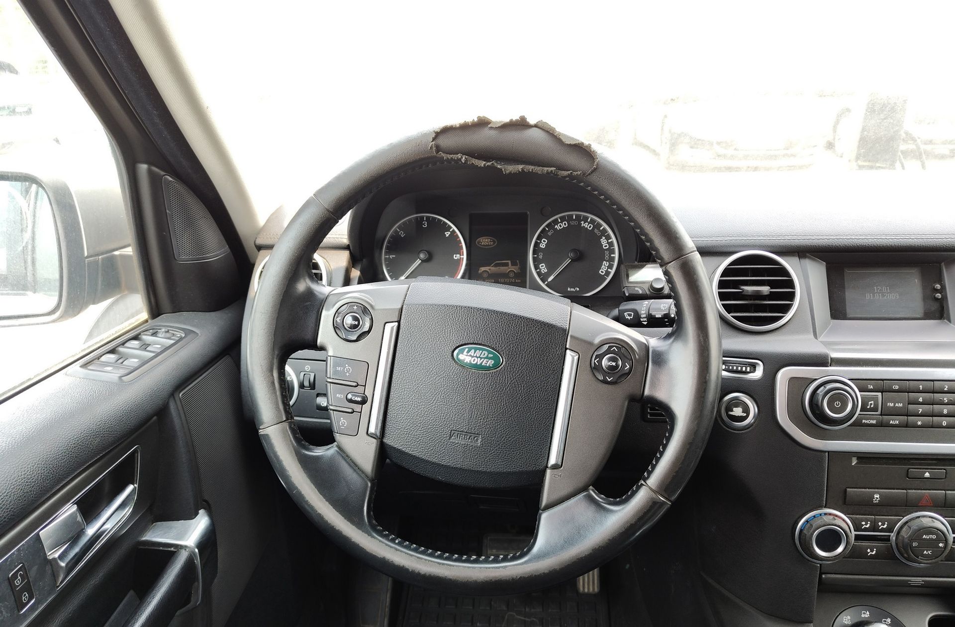 Land Rover Discovery 3.0 TDV6 S - foto 15
