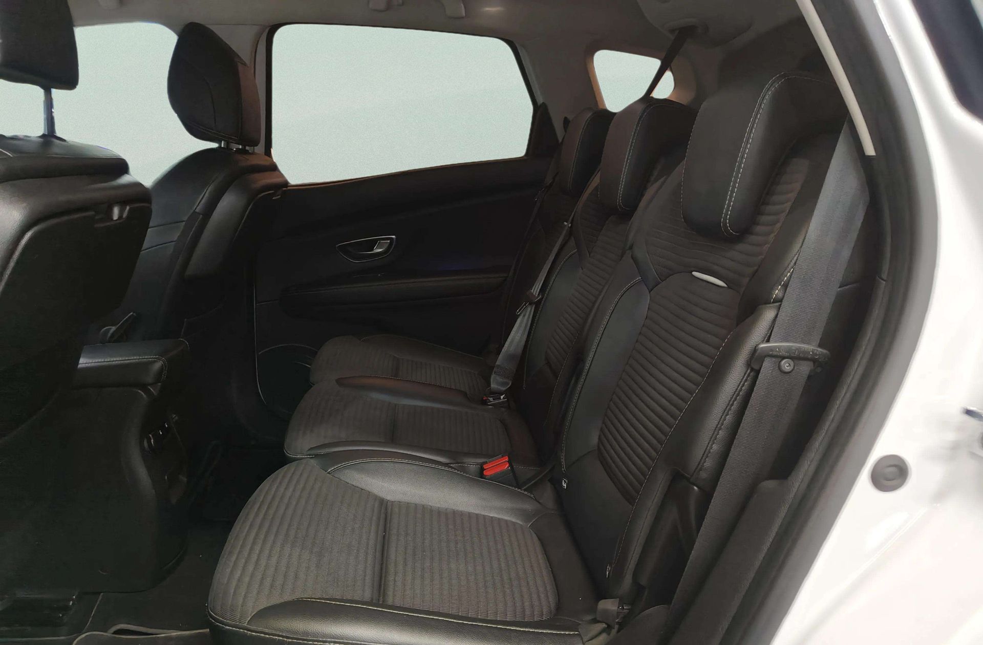Renault Scénic Zen Energy dCi - foto 11