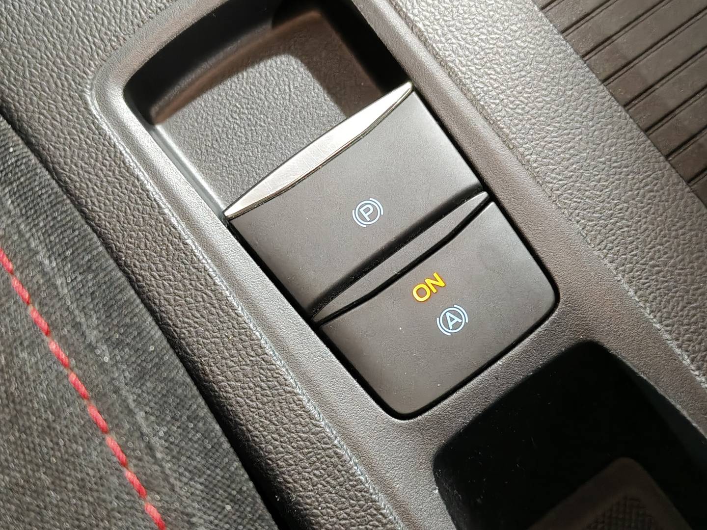 Foto Ford Focus Ford Focus 1.0 Ecoboost MHEV ST-Line (125 CV)