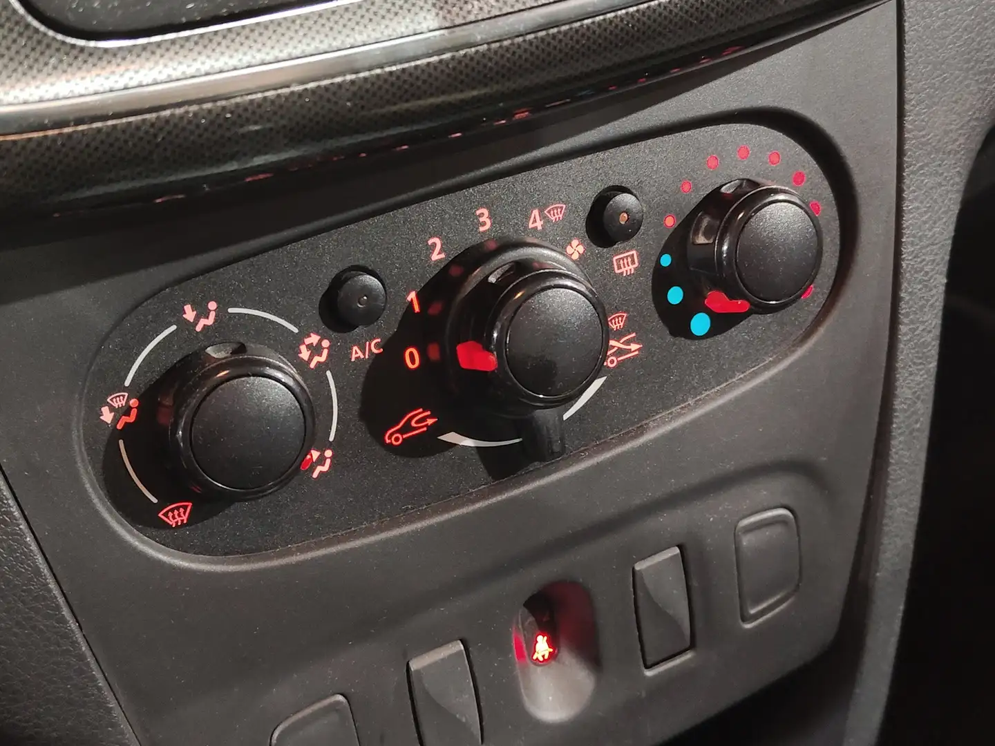 Foto Dacia Sandero Dacia Sandero Stepway TCe (90 CV)