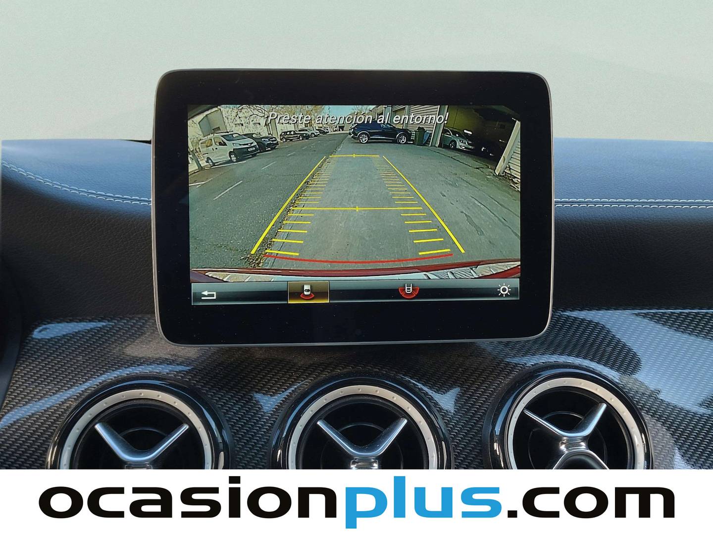 Equipamiento del Mercedes GLA Mercedes-Benz GLA 200 (156 CV)