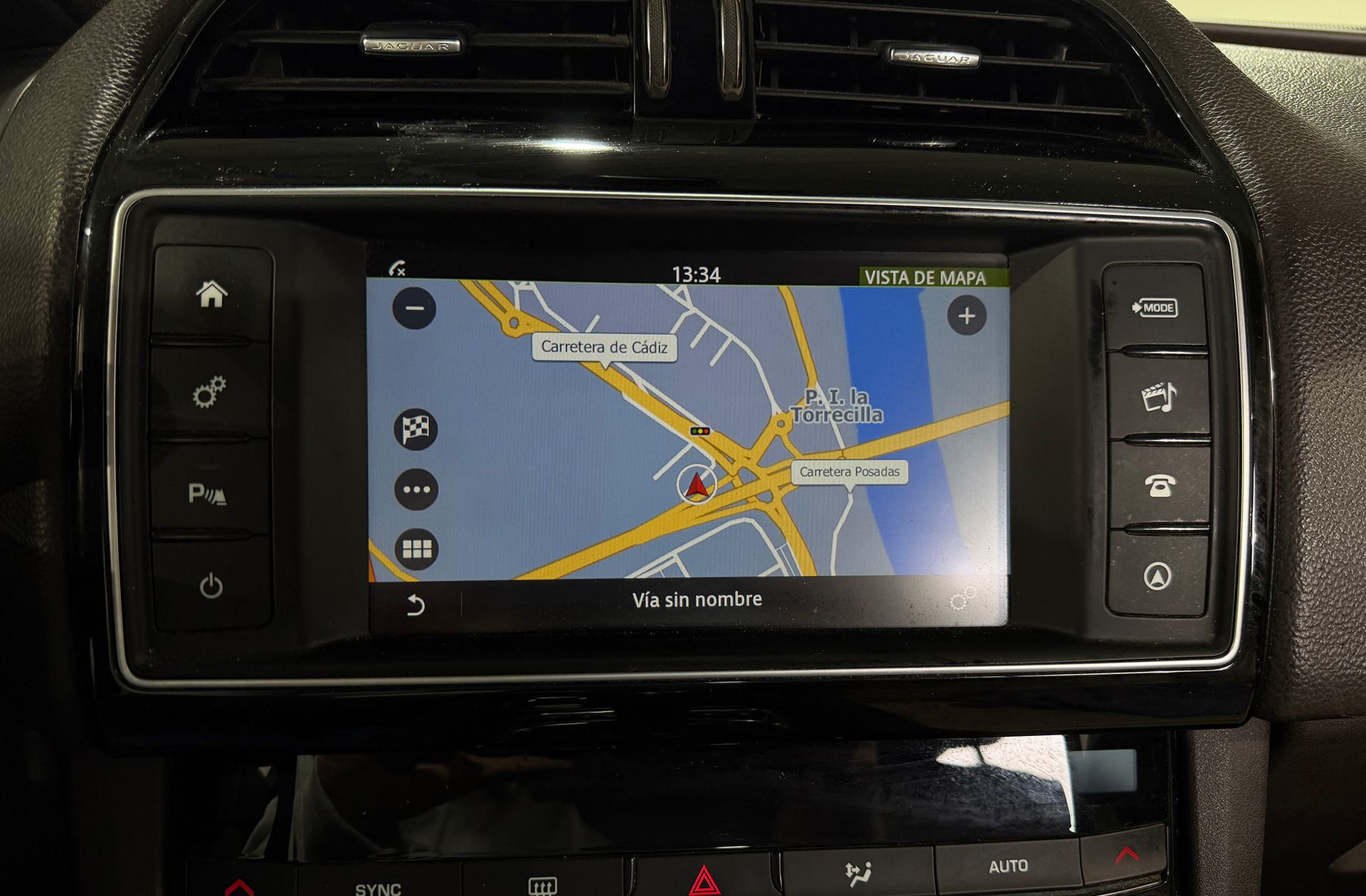 Jaguar F-Pace 2.0L i4D Prestige AWD - foto 7