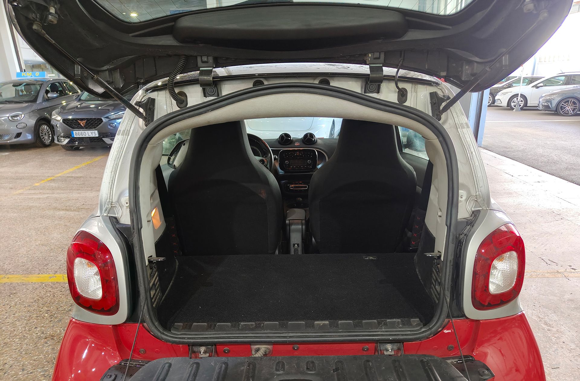 smart fortwo Coupe 66 - foto 14