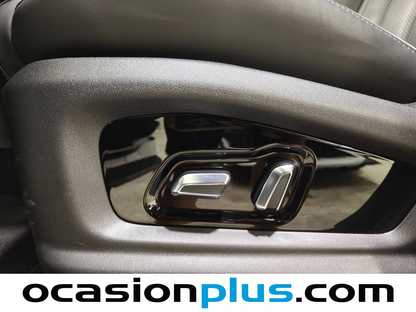 Acabados EBRO S700 EBRO S700 1.6 TGDI Luxury 7 DCT (147 CV)