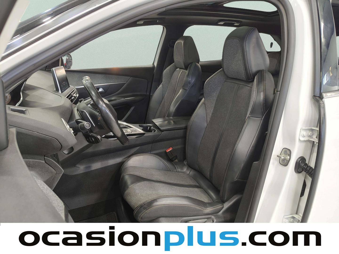 Foto asientos delanteros Peugeot 3008 Peugeot 3008 BlueHDI 180 S&S GT Line EAT8 (180 CV)