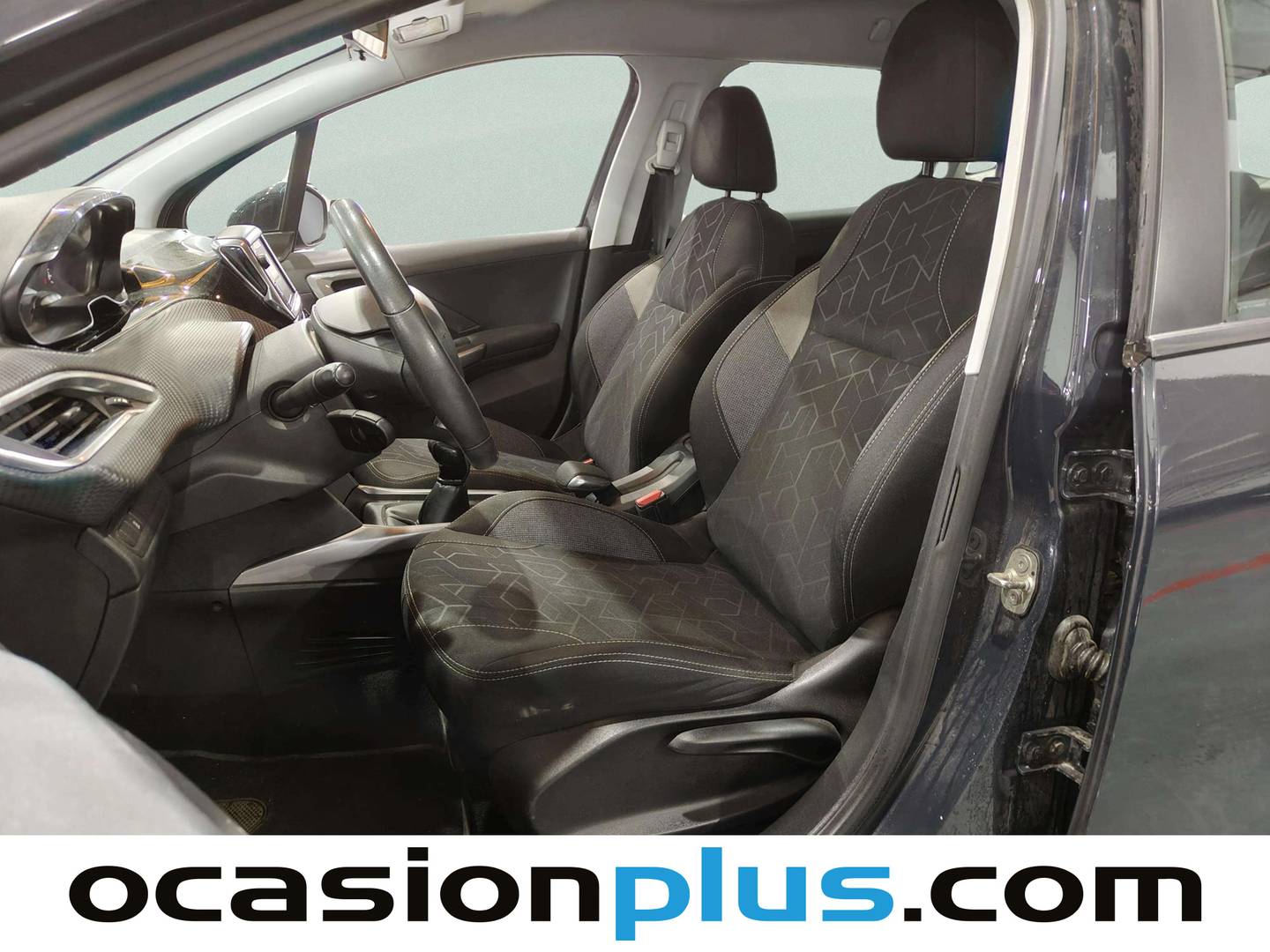 Foto asientos traseros Peugeot 2008 Peugeot 2008 PureTech 82 Active (82 CV)