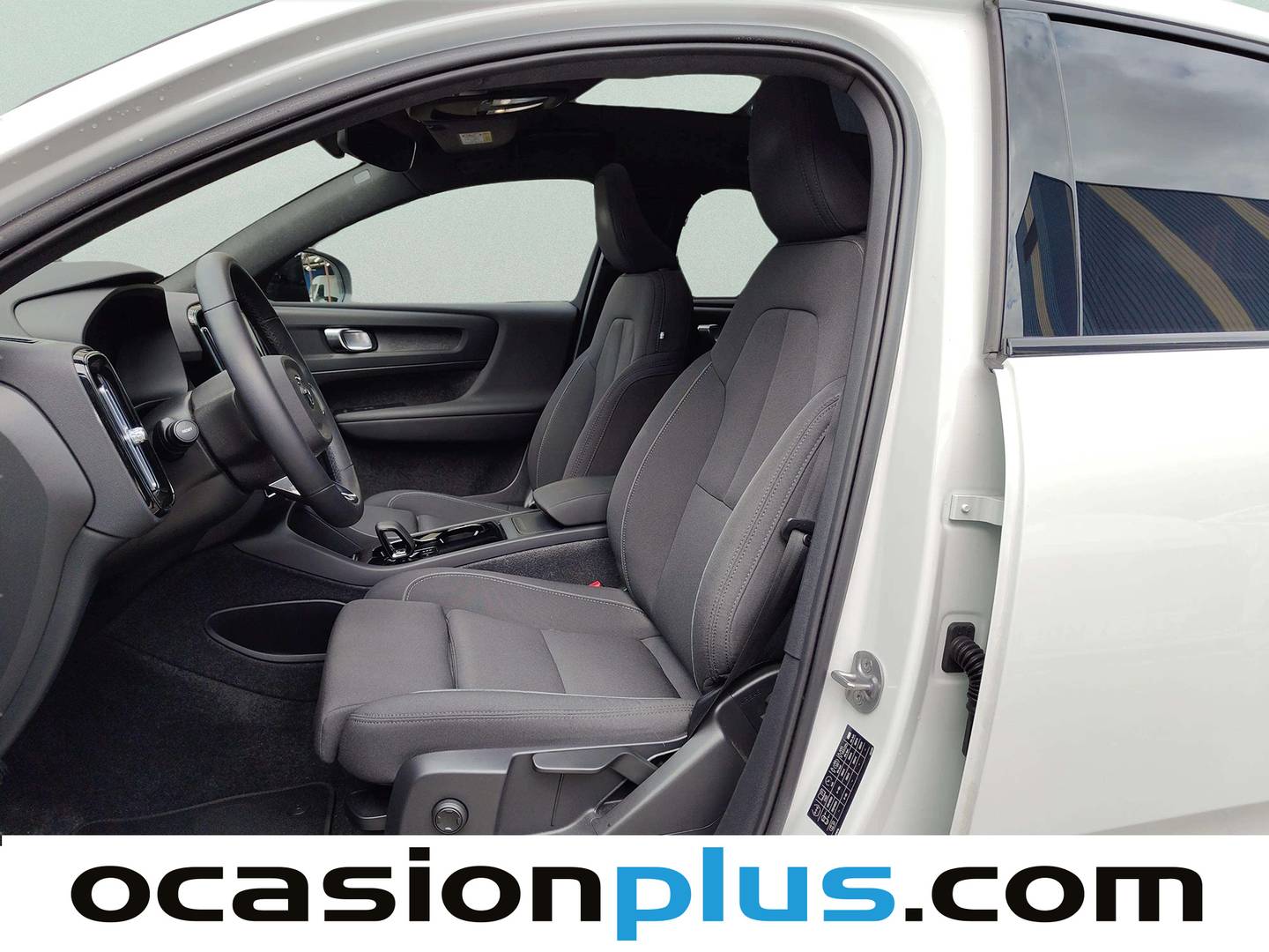 Foto asientos delanteros Volvo C40 Volvo C40 Eléctrico Recharge Extended Plus Auto (252 CV)