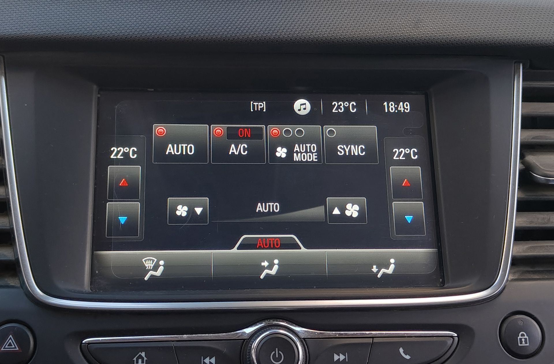 Opel Crossland 1.2 Innovation - foto 28