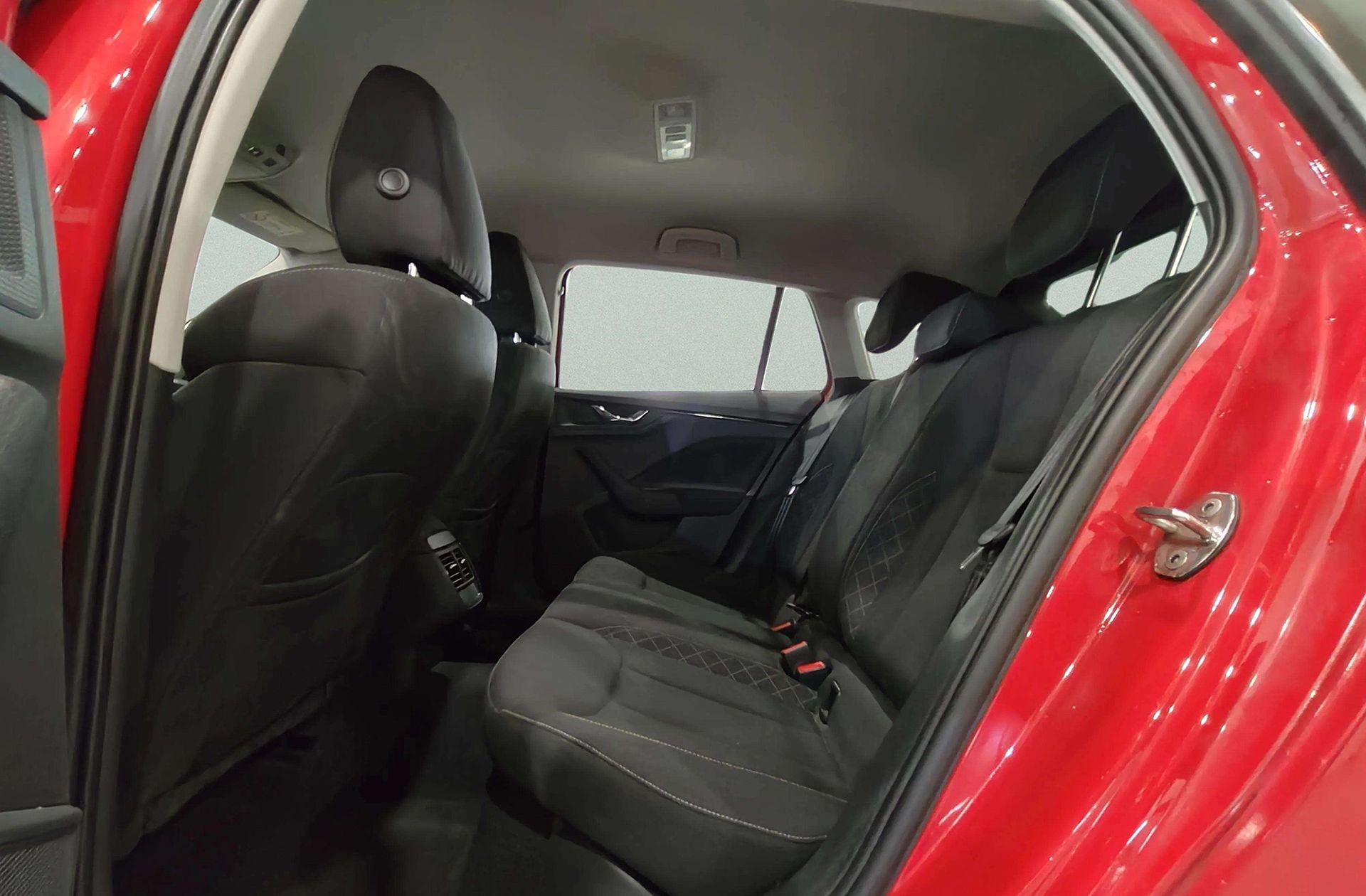 Škoda Scala 1.0 TSI Ambition - foto 11