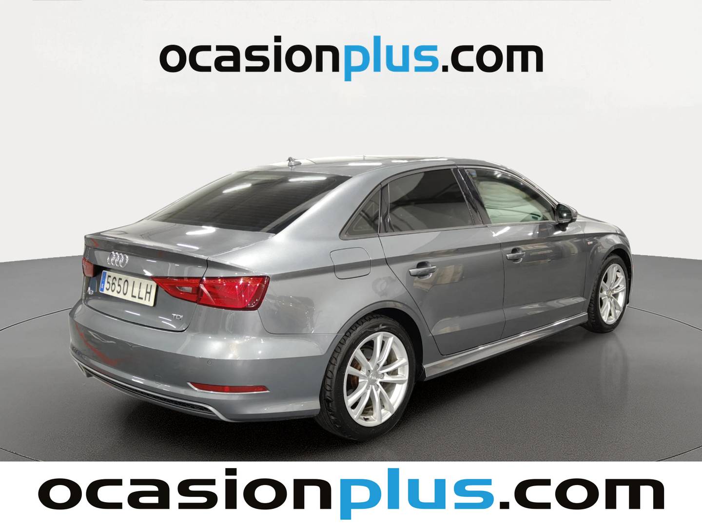 Foto trasera Audi A3 SEDAN Audi A3 SEDAN Sedan S line edition 2.0 TDI clean diesel (136 CV) Pack S-Line izquierda