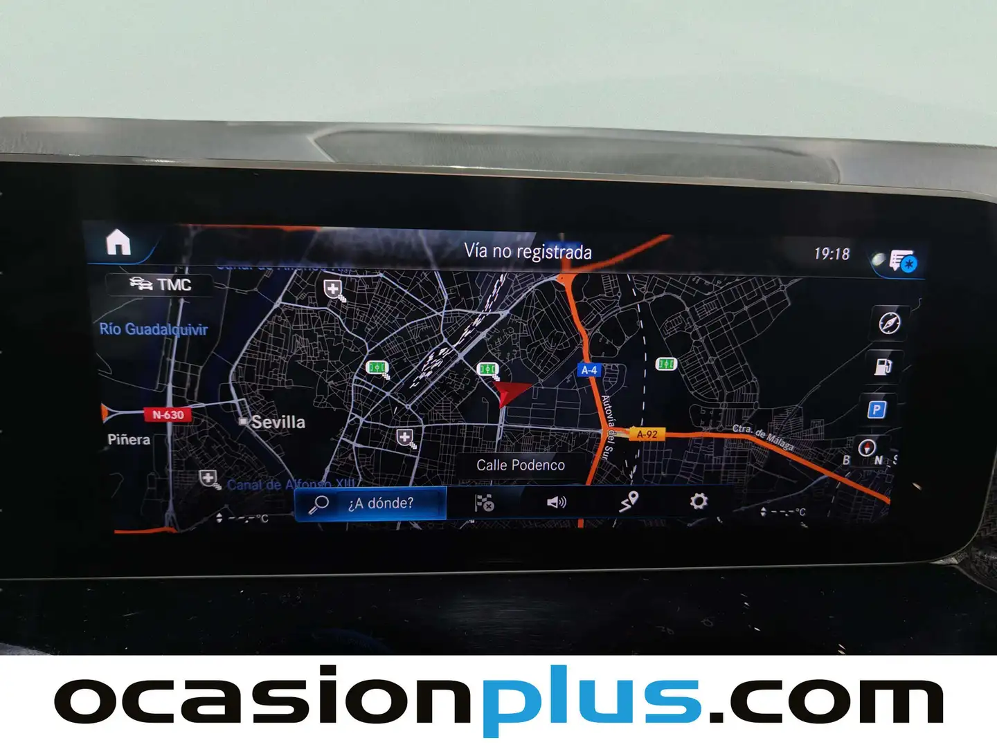 Foto Mercedes GLB Mercedes-Benz GLB 200 d (150 CV) Pack AMG