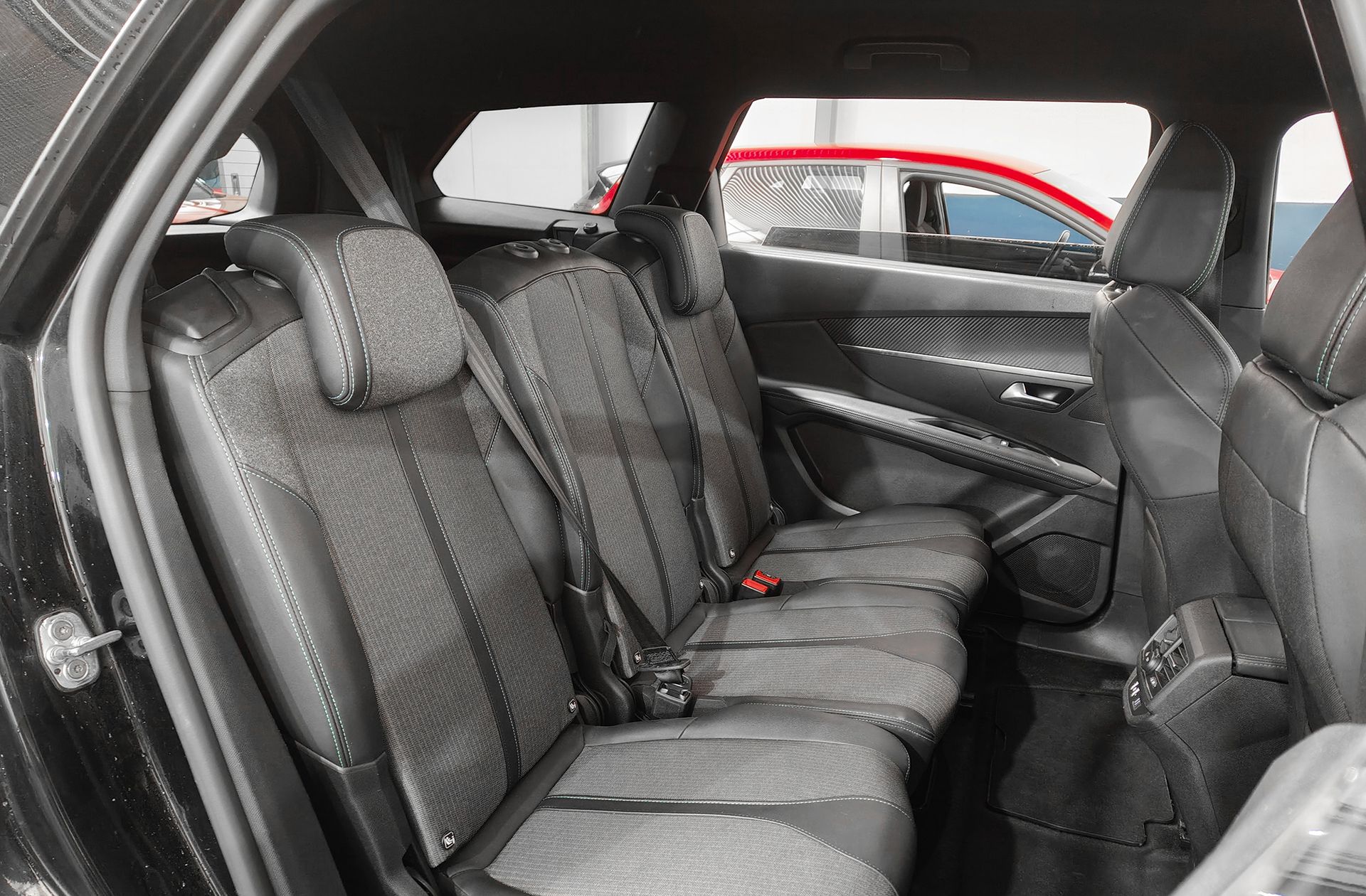 Peugeot 5008 1.2 Allure Pack eDCS6 7 plazas - foto 20