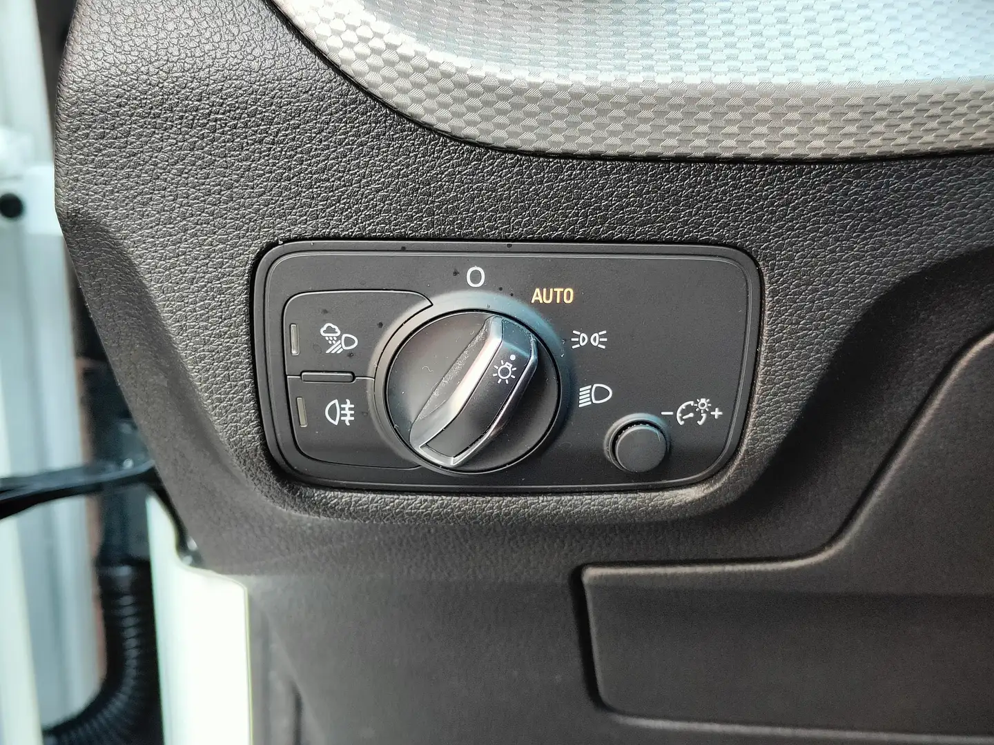 Foto Audi Q2 Audi Q2 Black line 35 TFSI (150 CV) S tronic Pack S-Line