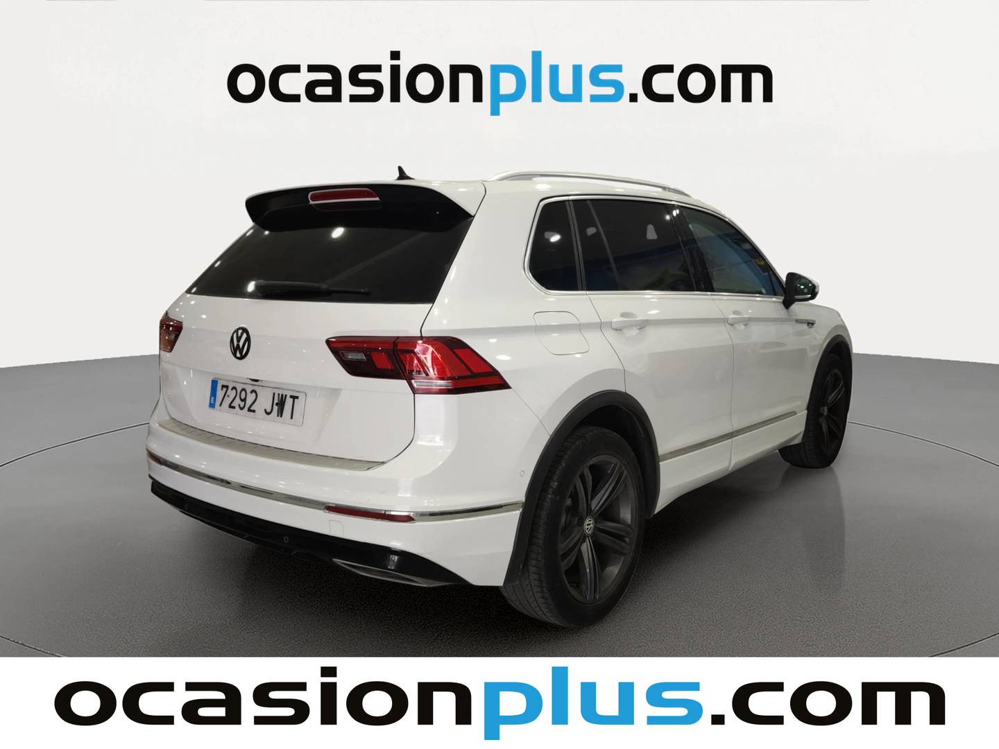 Foto trasera Volkswagen Tiguan Volkswagen Tiguan 1.4 ACT TSI BlueMotionTech Pack R Line (150 CV) DSG derecha