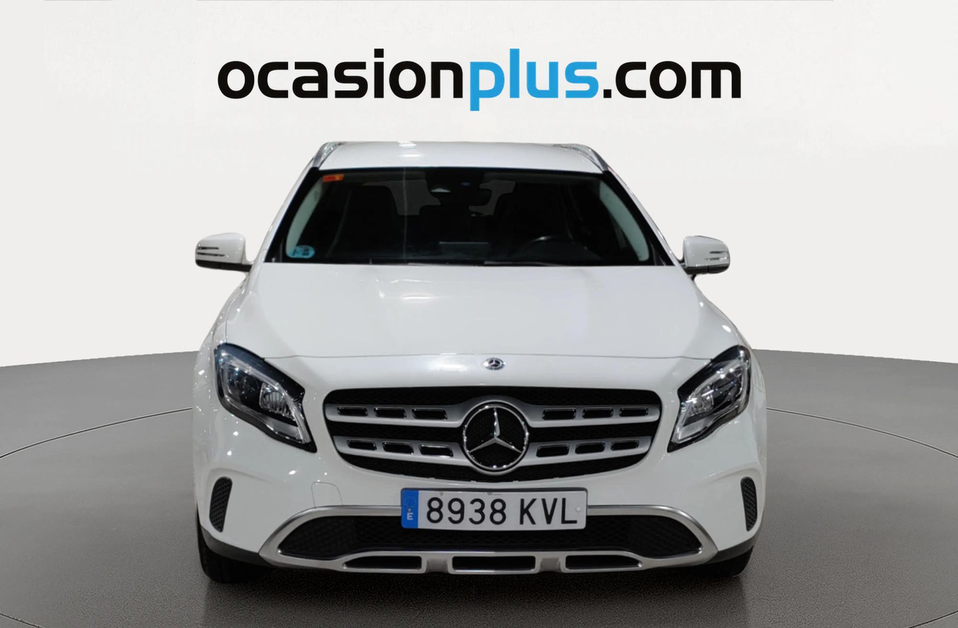 Mercedes-Benz GLA 180 - foto 13