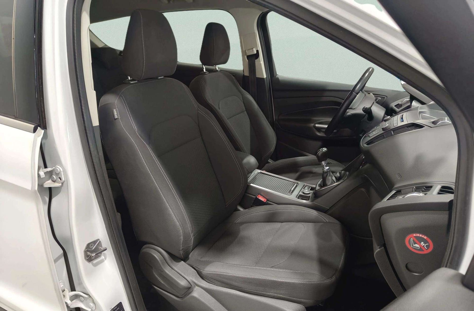 Ford Kuga 1.5 EcoBoost Trend 4x2 - foto 15