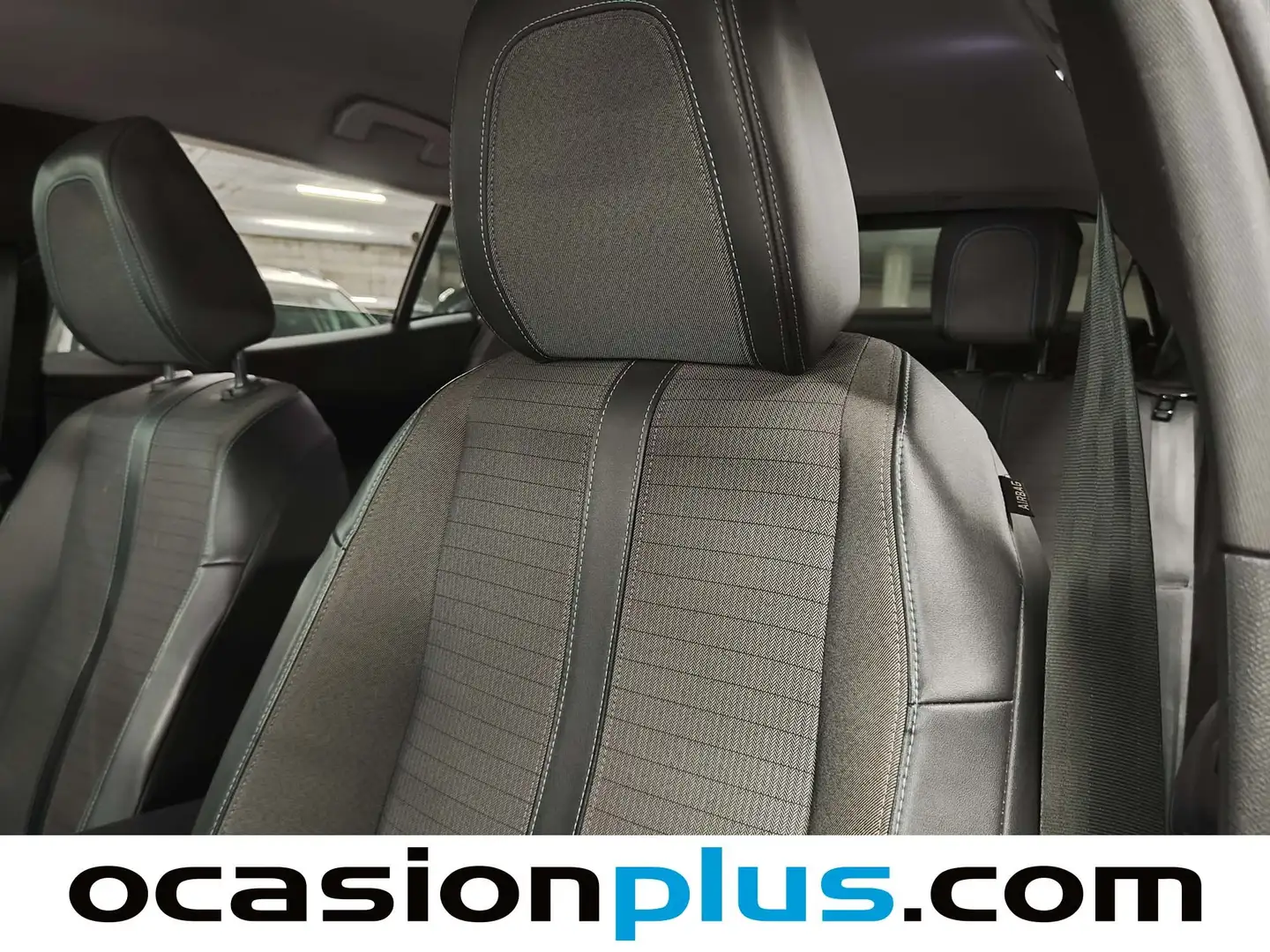 Foto Peugeot 2008 Peugeot 2008 PureTech 130 S&S Allure Pack (130 CV)