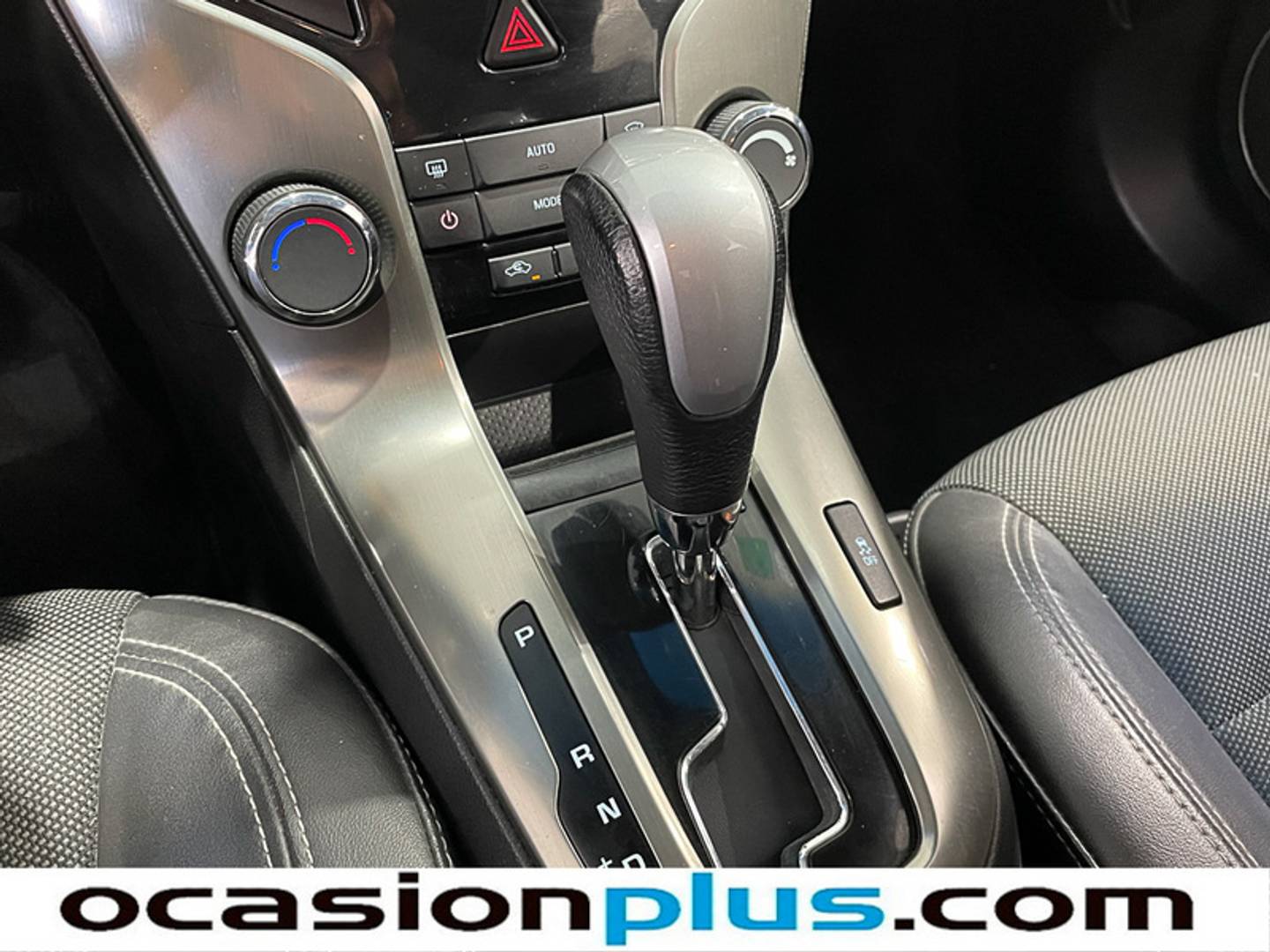 Foto Chevrolet Cruze Chevrolet Cruze 2.0 VCDi LTZ Auto (163 CV)