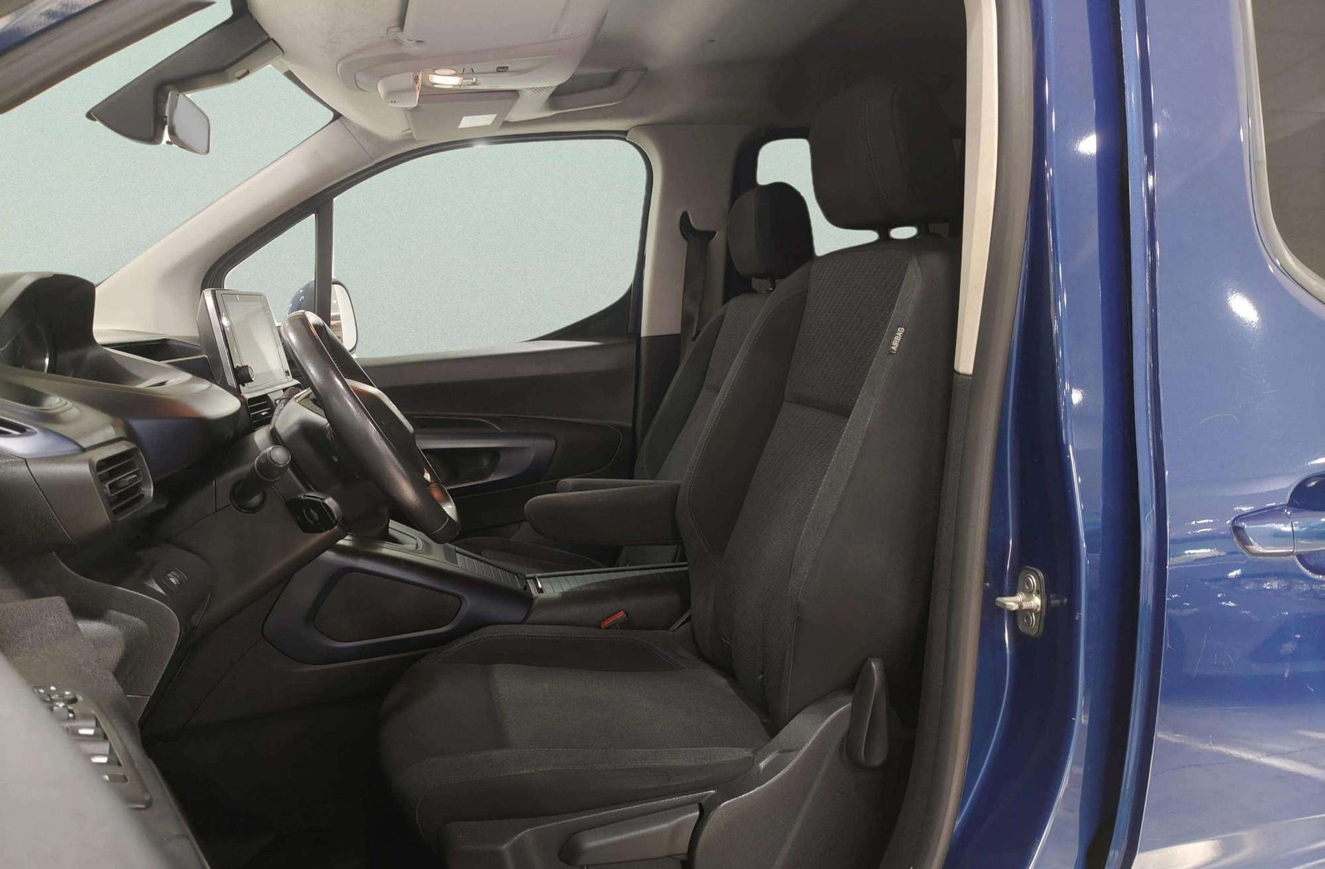 Peugeot Rifter BlueHDi 130 Allure Long 7 plazas - foto 13