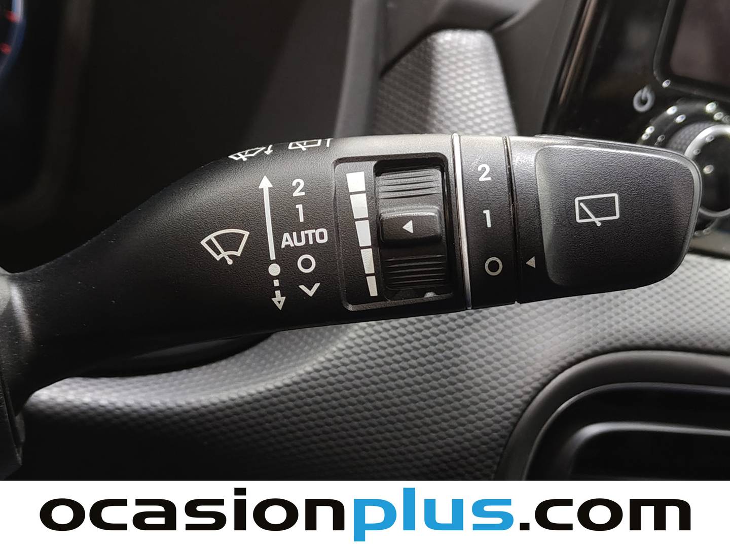 Hyundai Kona Hyundai Kona 1.6 GDI HEV Style Sky DCT (141 CV) de segunda mano