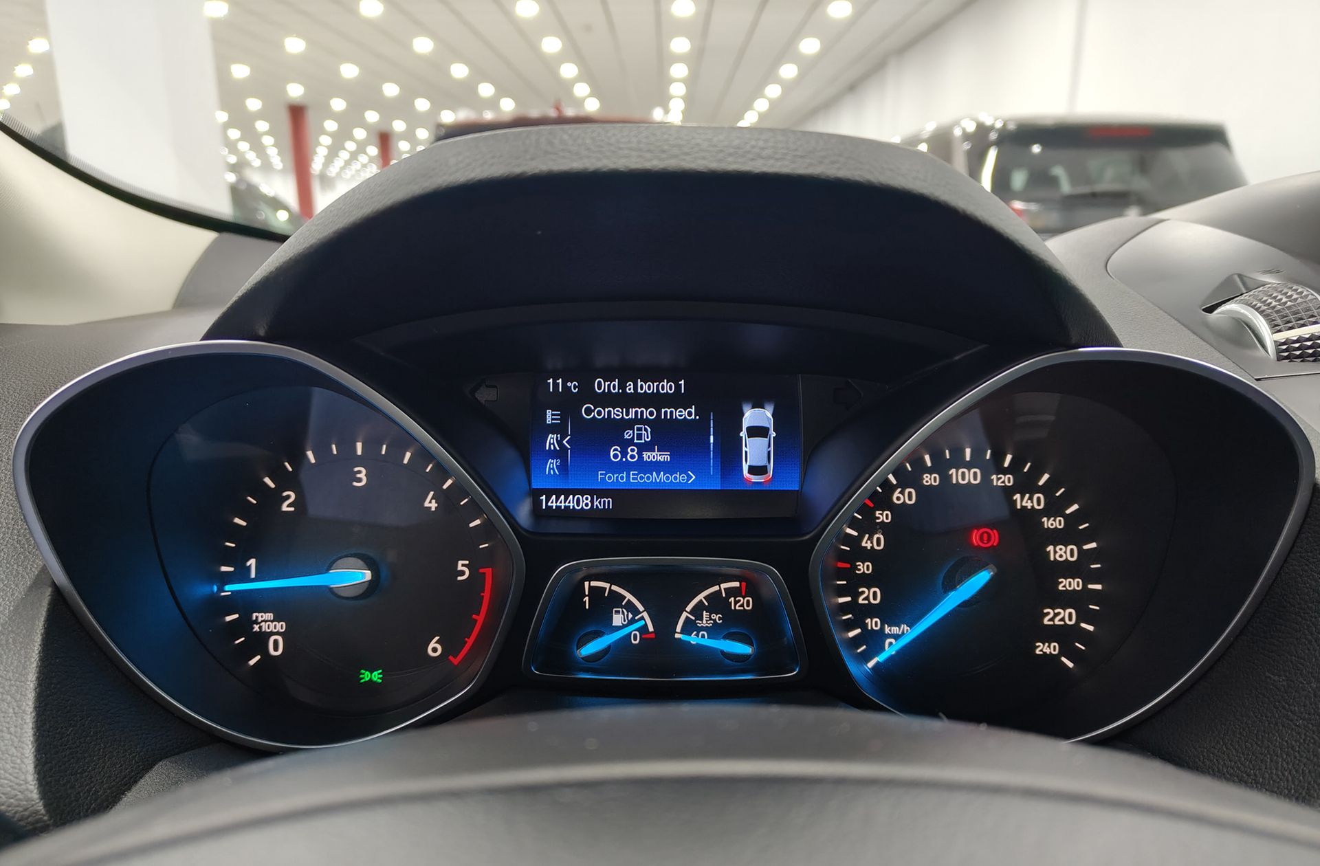 Ford Kuga 2.0 TDCi Business 4x2 - foto 20
