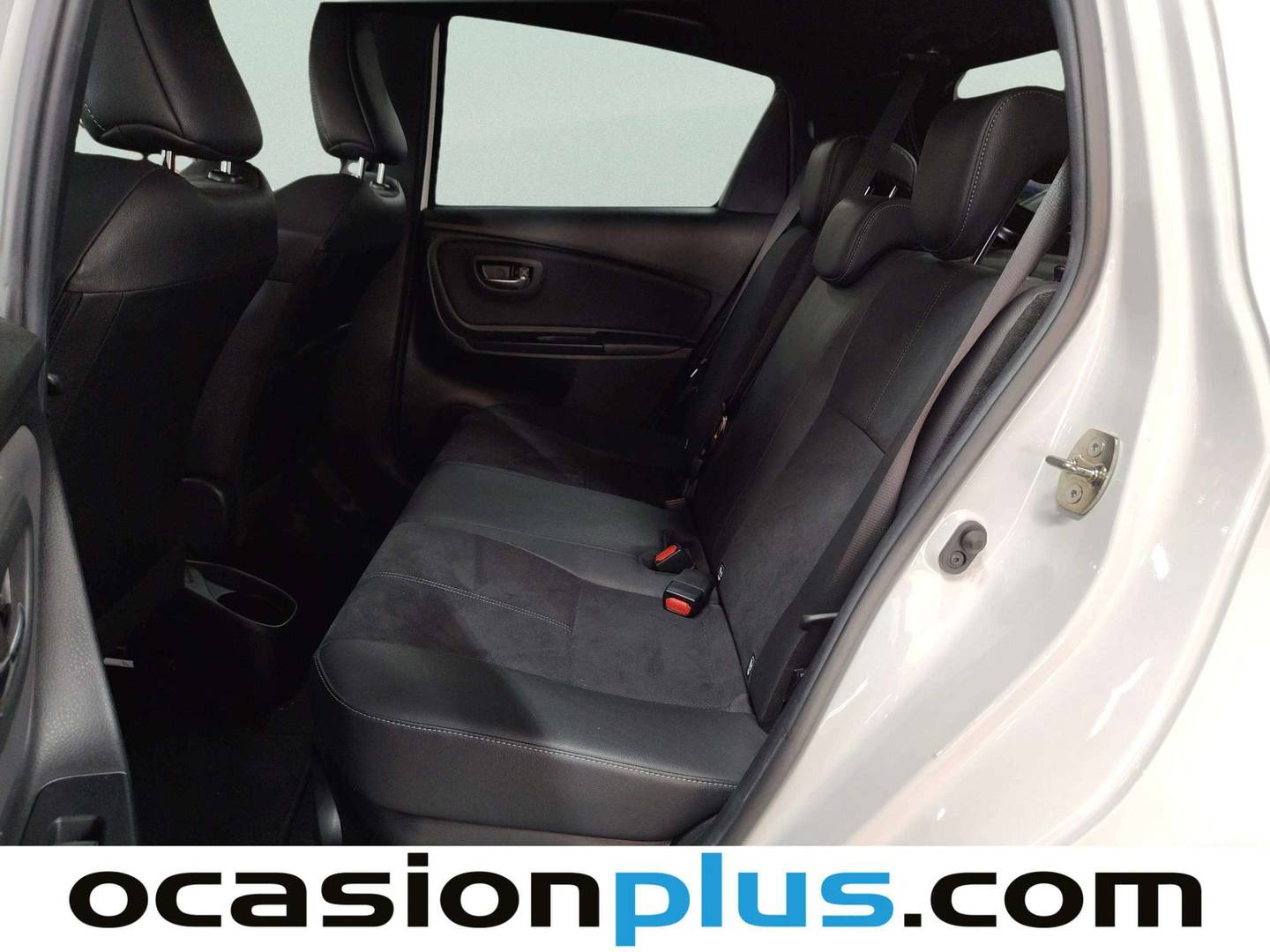 Foto asientos traseros Toyota Yaris Toyota Yaris 1.5 Hybrid GR-Sport (100 CV)