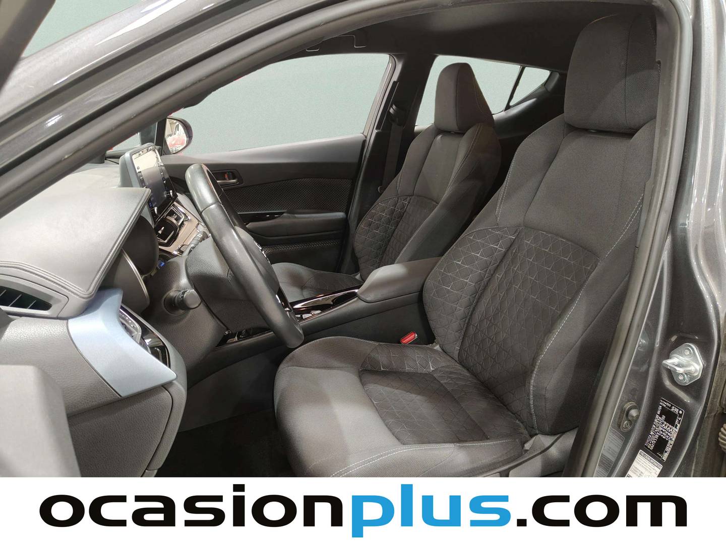 Foto asientos delanteros Toyota C-HR Toyota C-HR 180H Advance (184 CV)