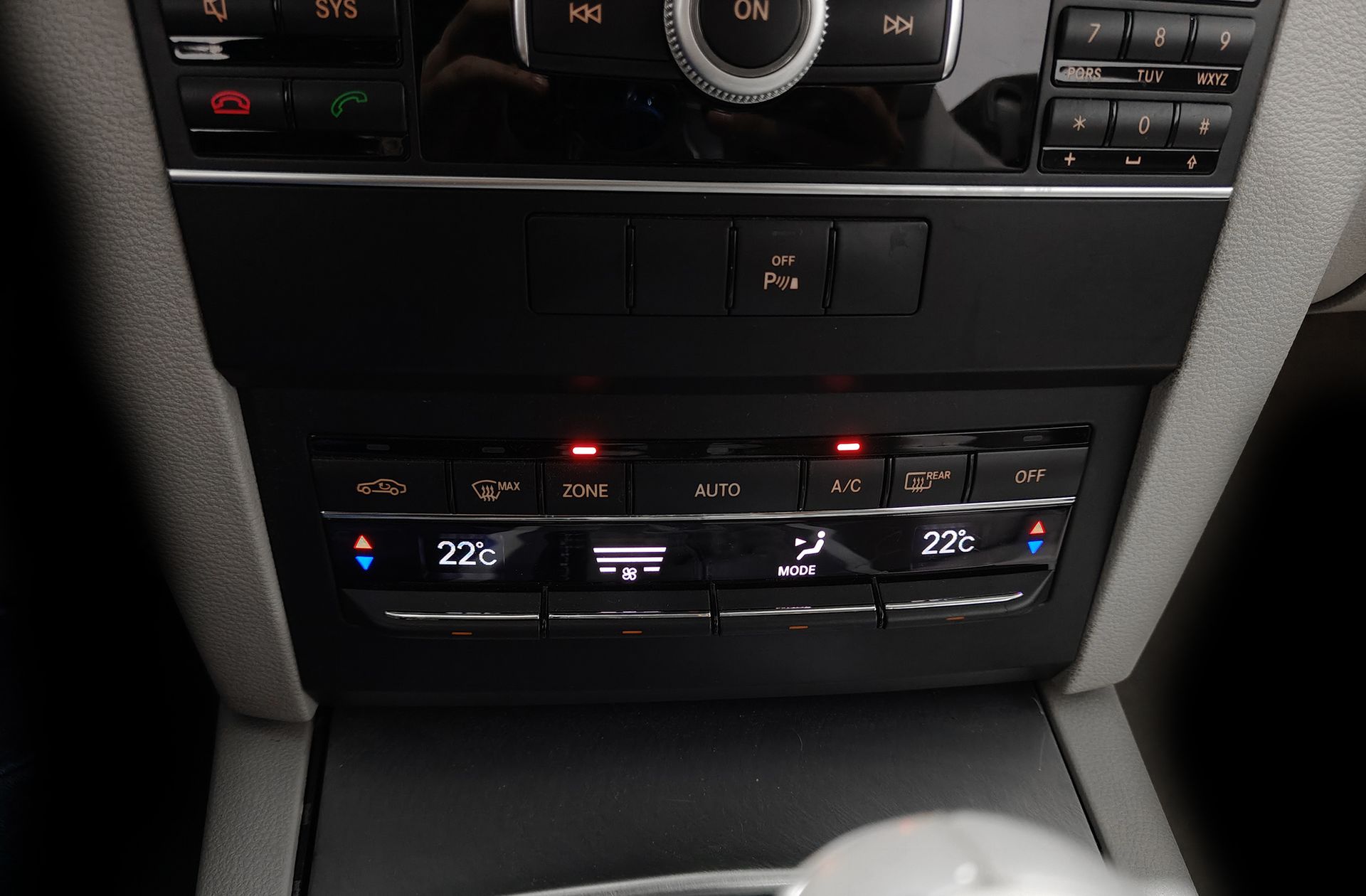 Mercedes-Benz Clase E E 220 CDI Coupe BE Elegance - foto 29