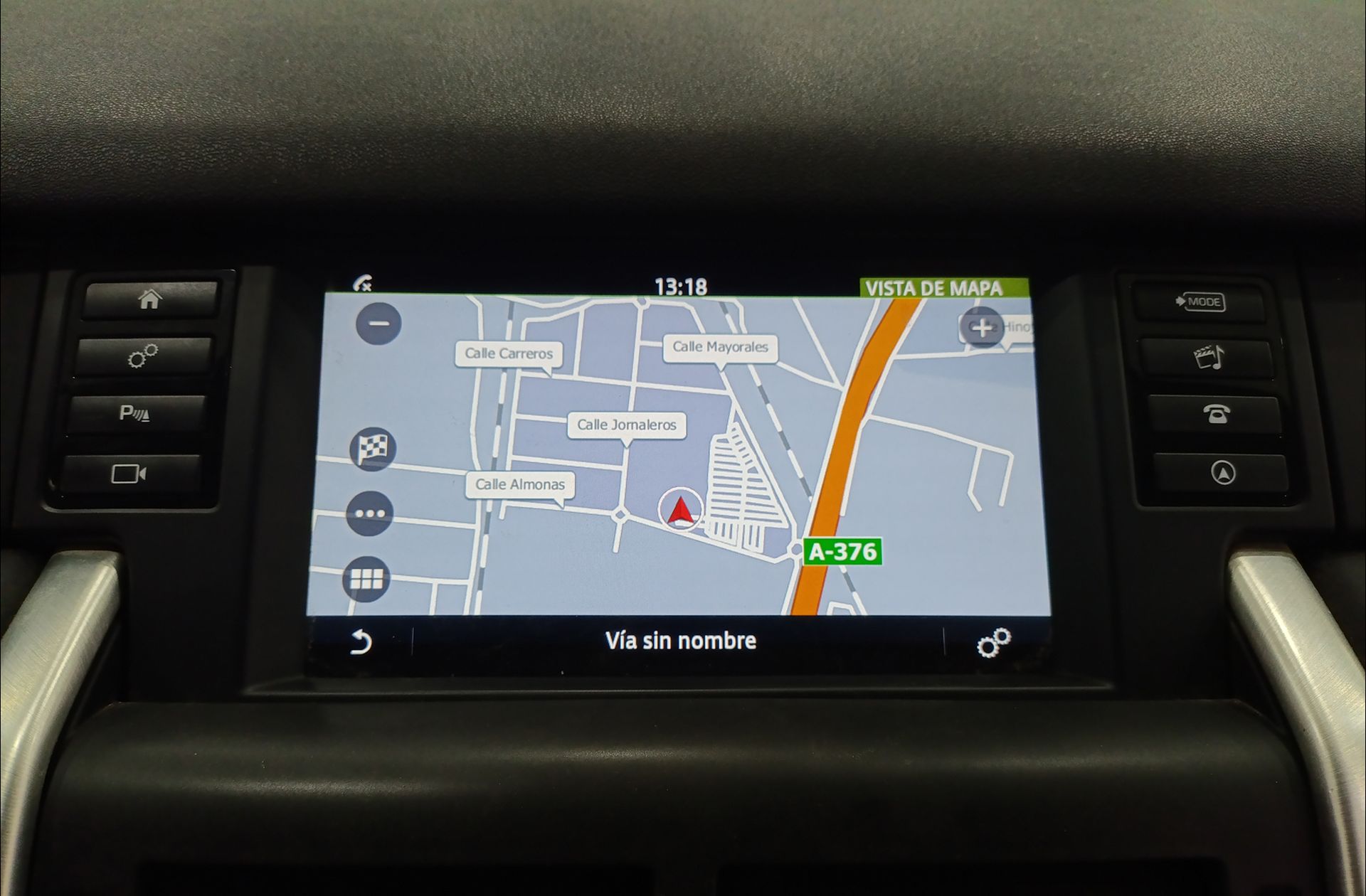 Land Rover Discovery Sport 2.0L TD4 SE 4x4 - foto 8