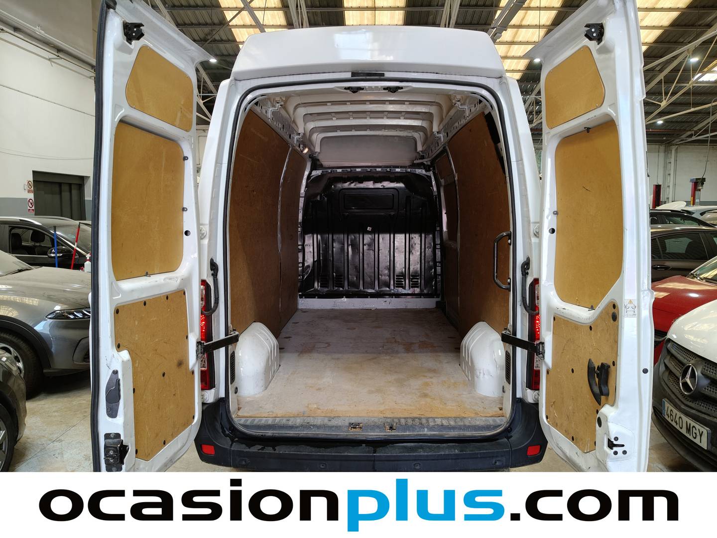 Foto asientos delanteros Renault Master Renault Master Furgon L3H3 3500 Blue dCi (135 CV)