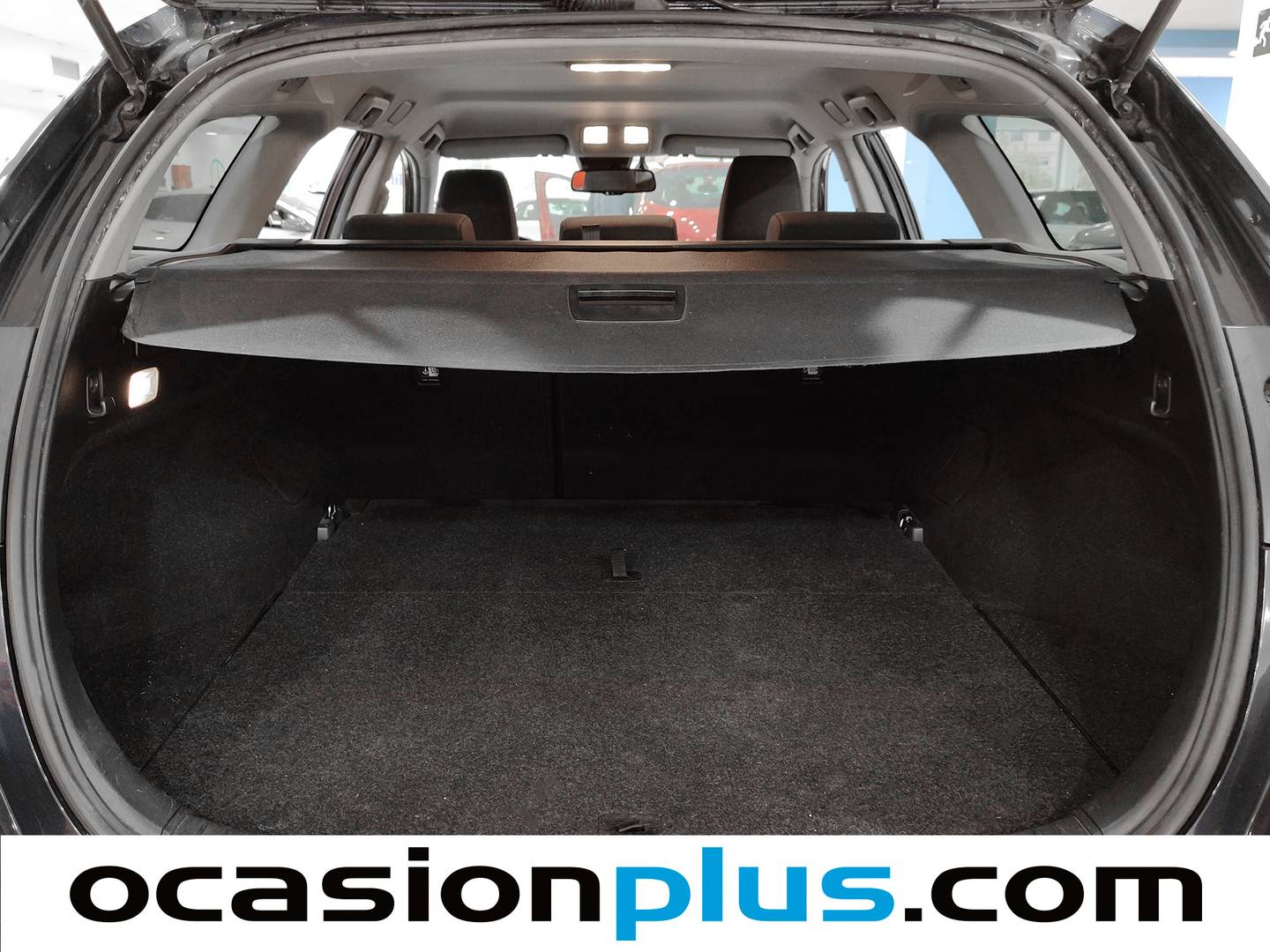 Fotos maletero Toyota Auris Toyota Auris 140H Touring Sports Active (136 CV)