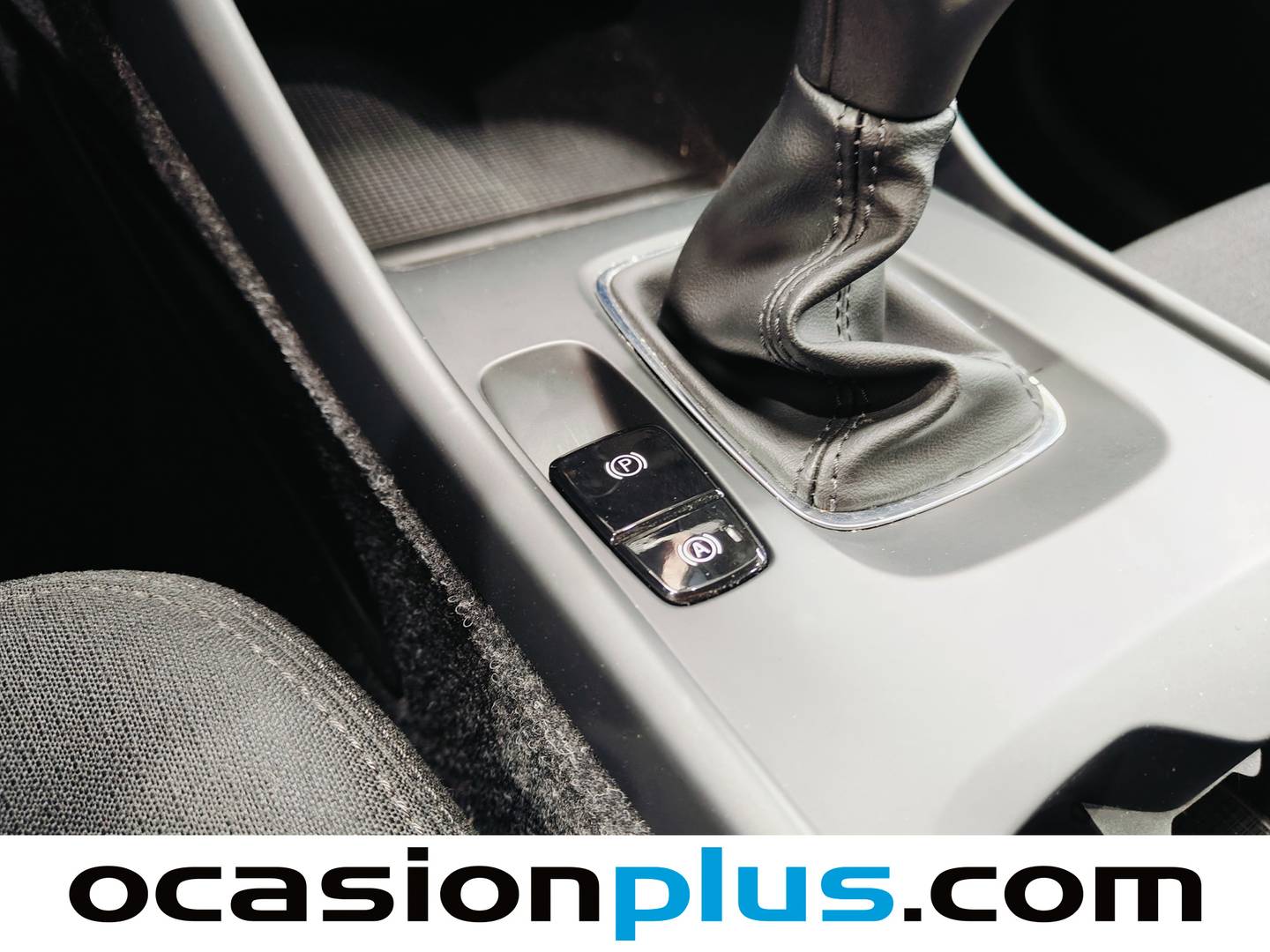 Volvo XC40 Volvo XC40 T2 Momentum Core (129 CV) gasolina