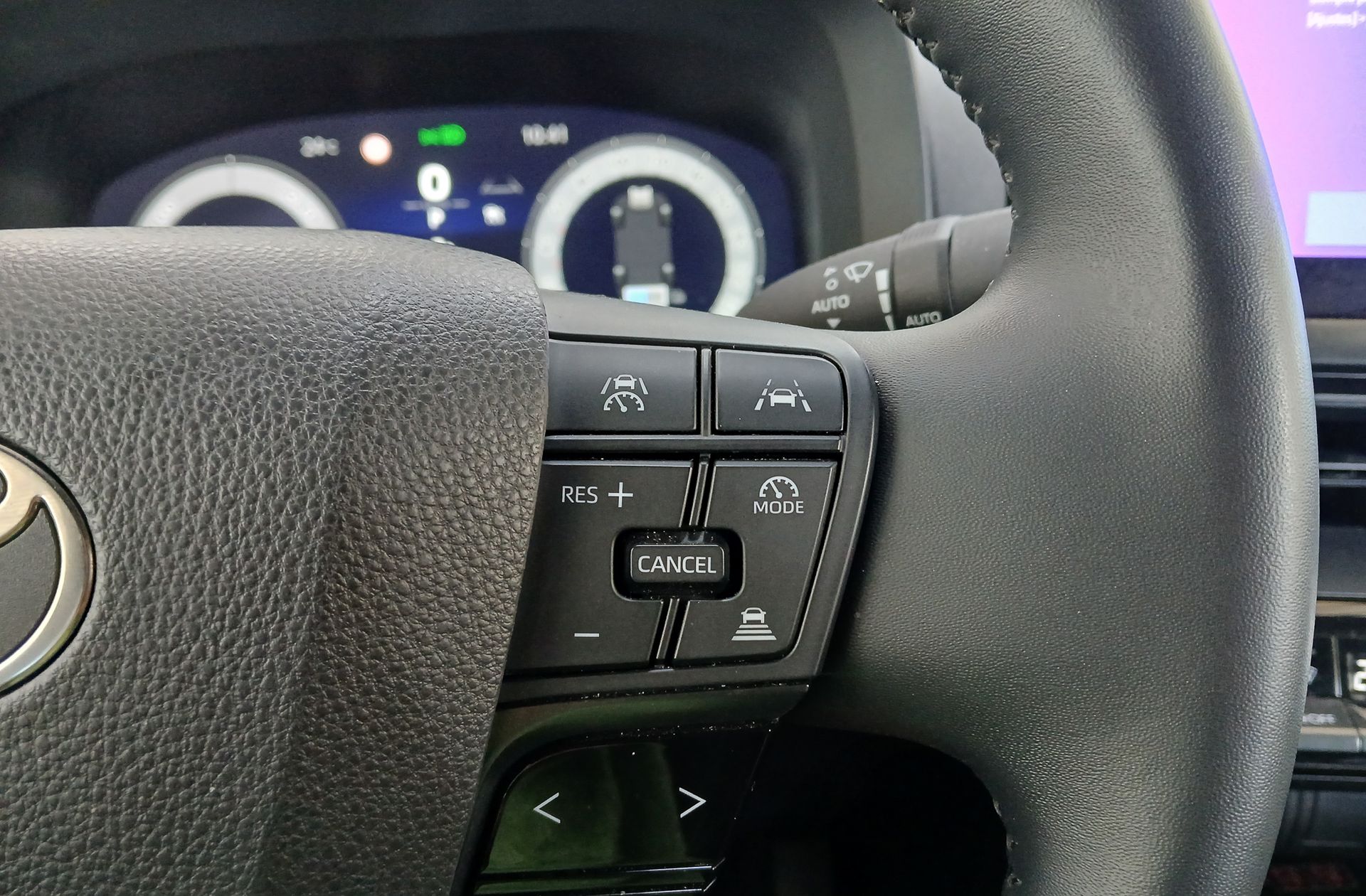 Toyota C-HR 140H Advance - foto 30