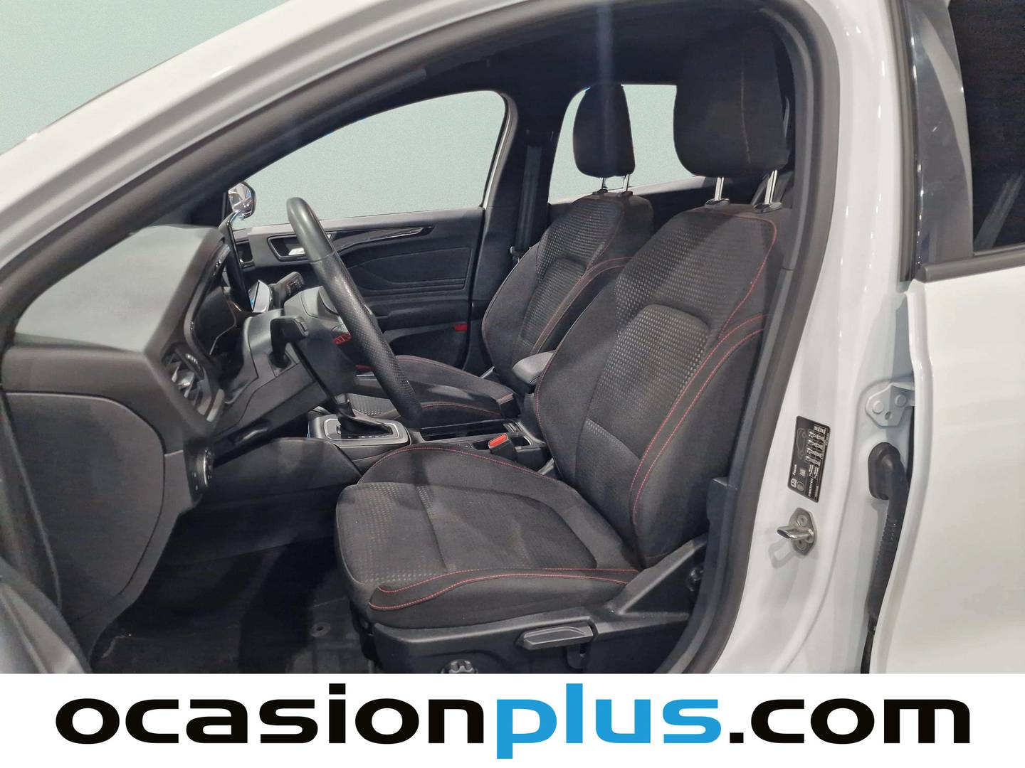 Foto asientos delanteros Ford Focus Ford Focus SportBreak 1.0 Ecoboost MHEV ST-Line Auto (155 CV)