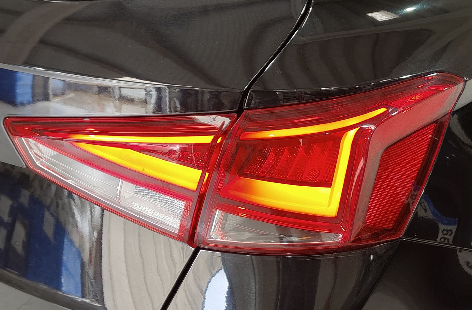 SEAT Arona 1.0 TSI FR - foto 17