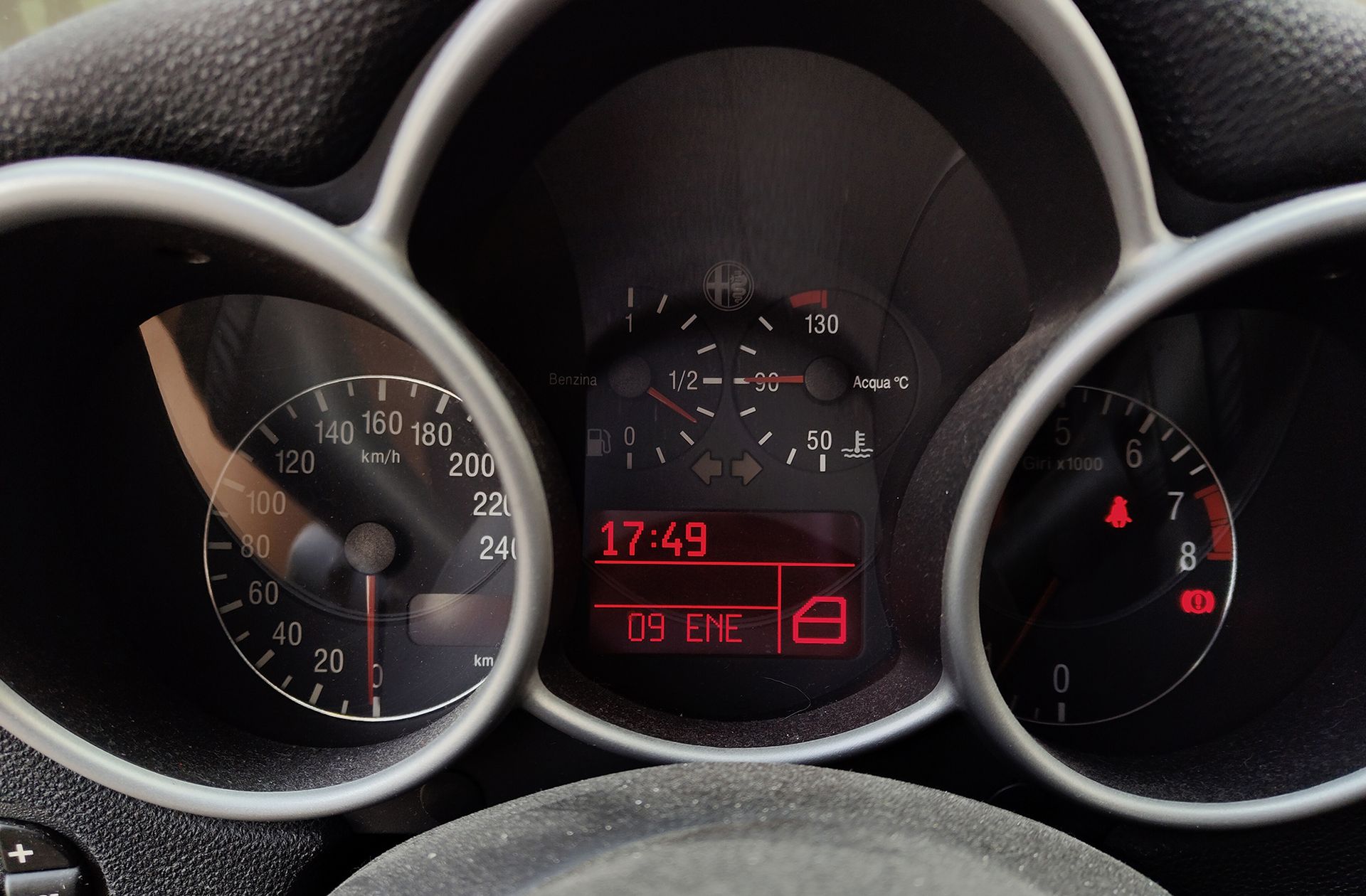 Alfa Romeo 147 1.6 TS Progression - foto 21